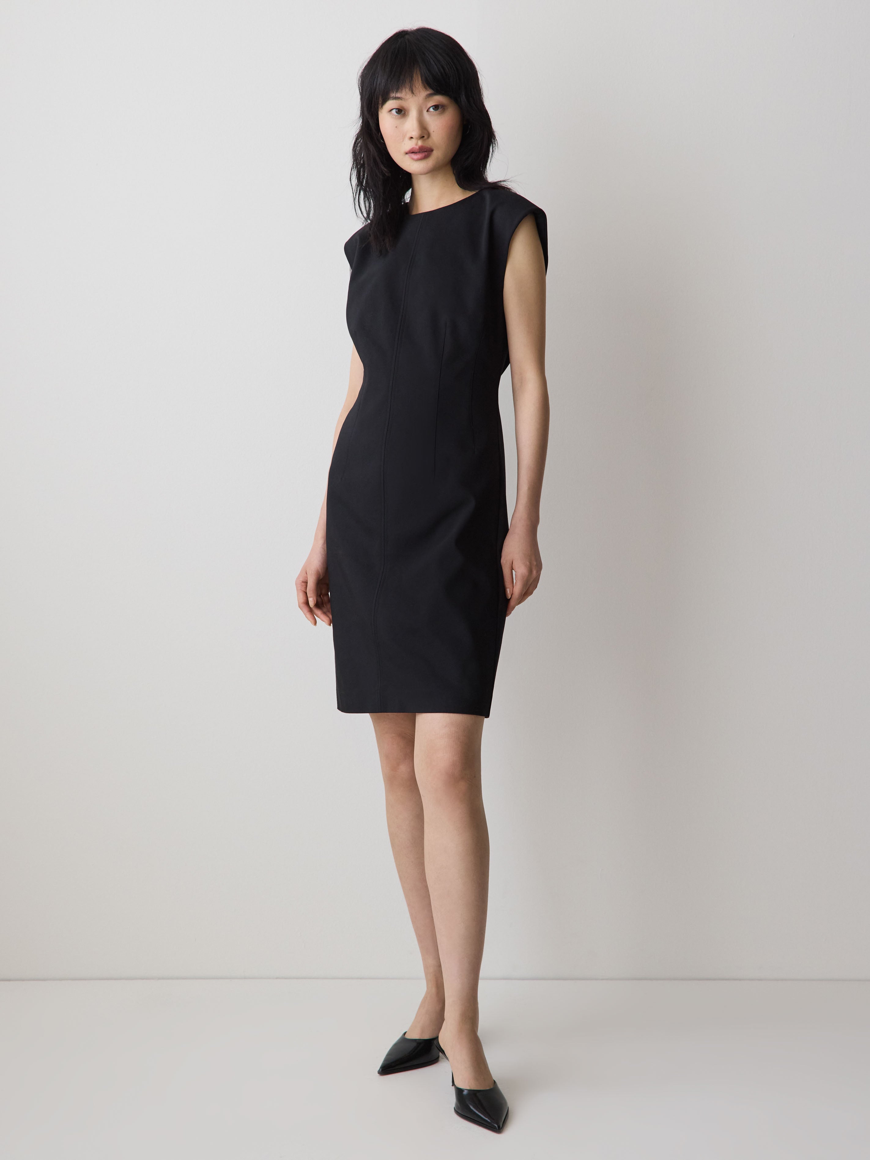 Women's Sleeveless Fitted Mini Dress with Crew Neck – RW&CO