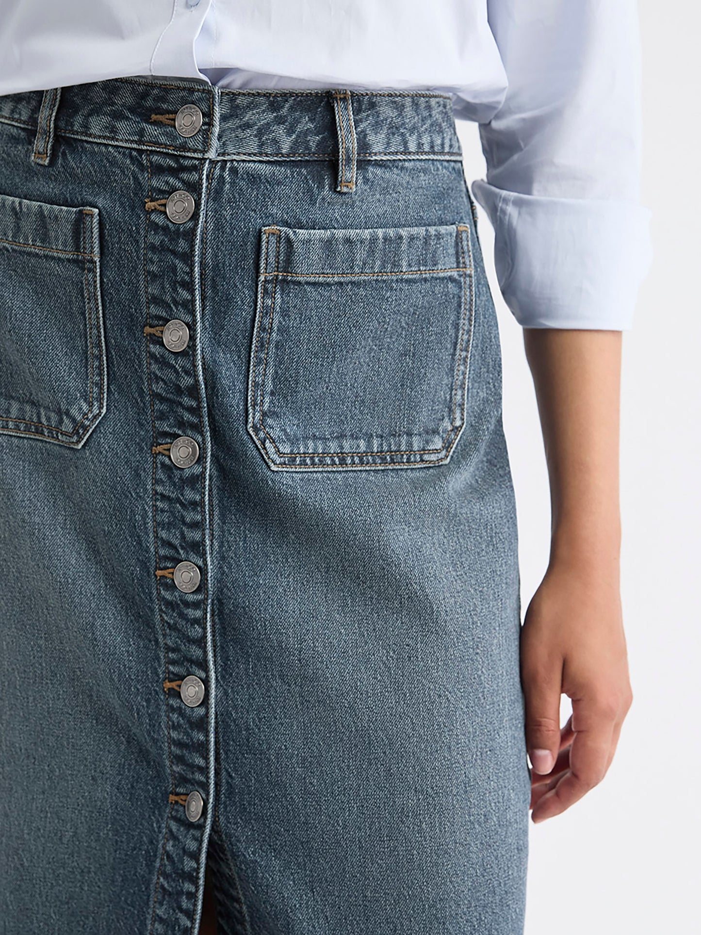 Midi Medium-Wash Flare Denim Skirt