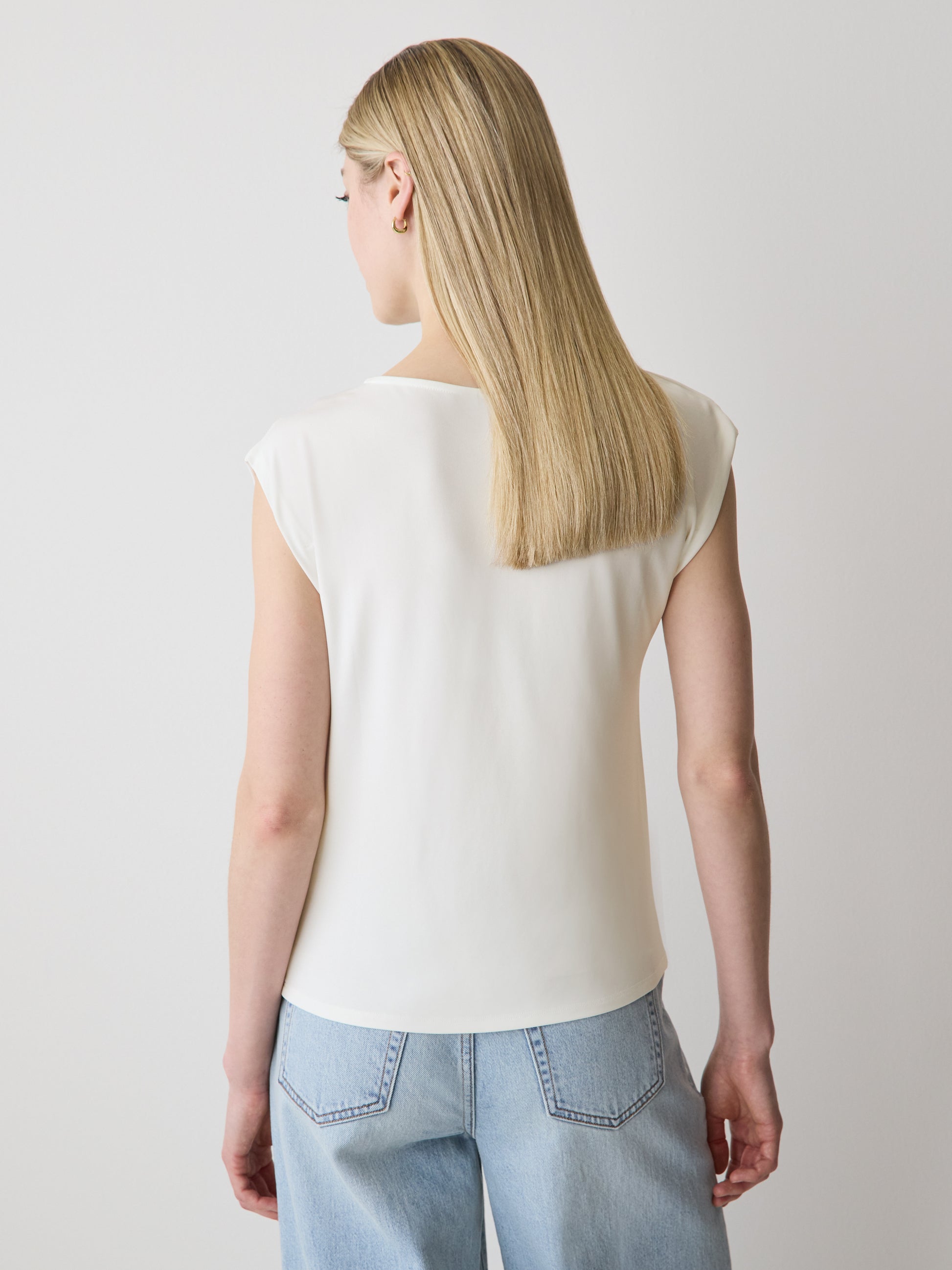 Knit Blouse Pleated Extended Sleeve