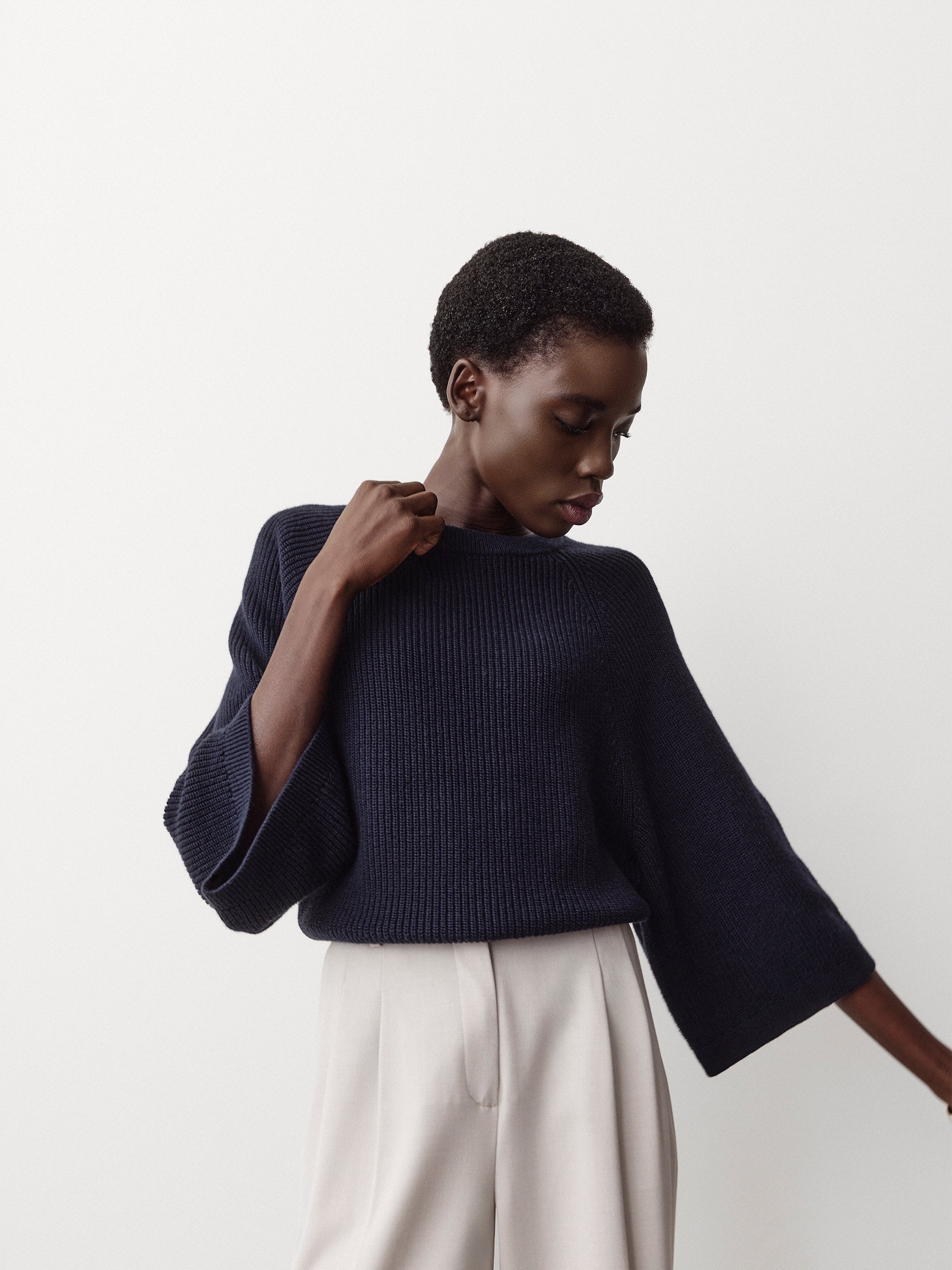 Women's Wide-Sleeve Crew-Neck Merino-Blend Sweater – RW&CO