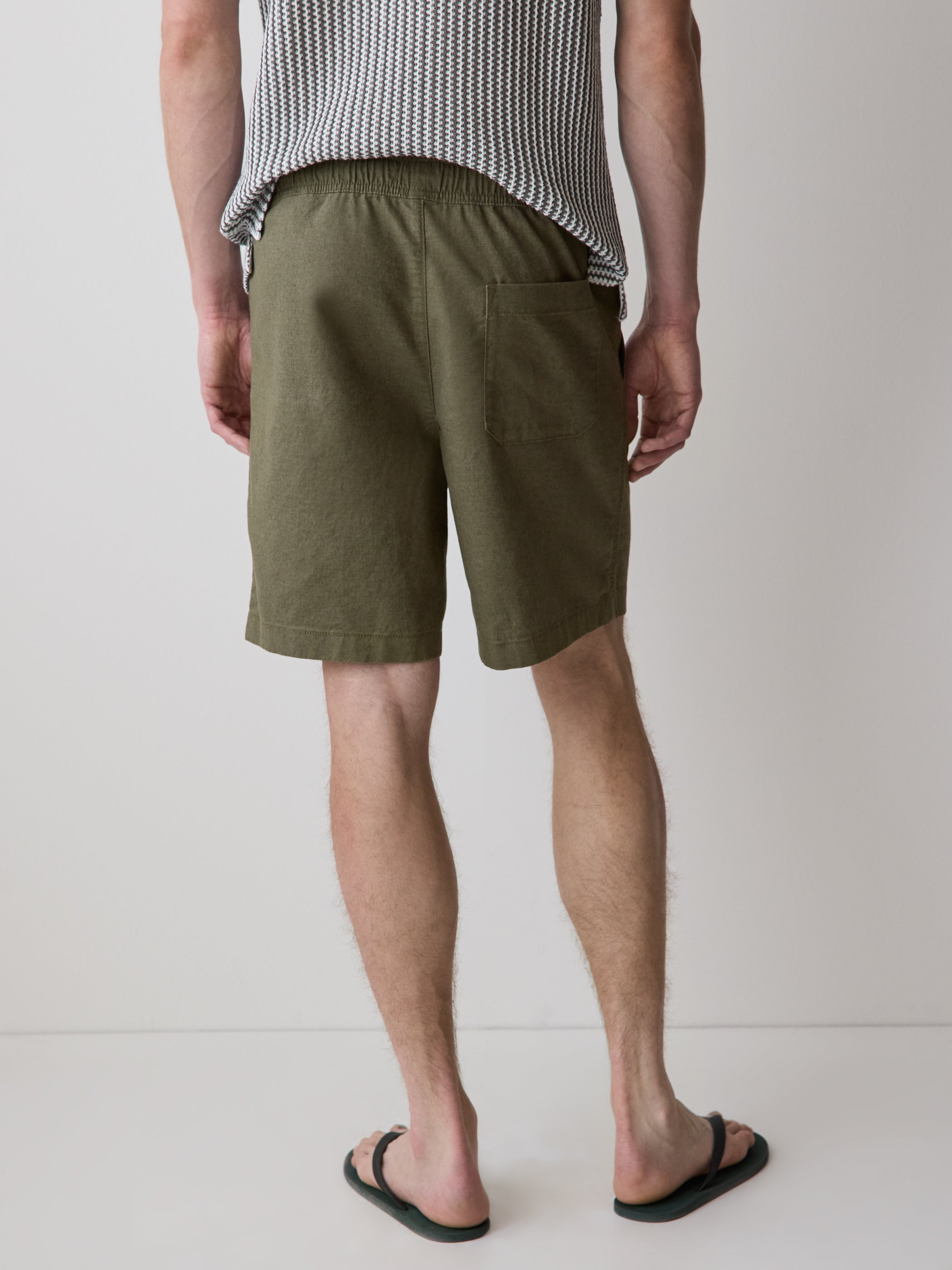 Linen-Blend Shorts with Elastic Waistband