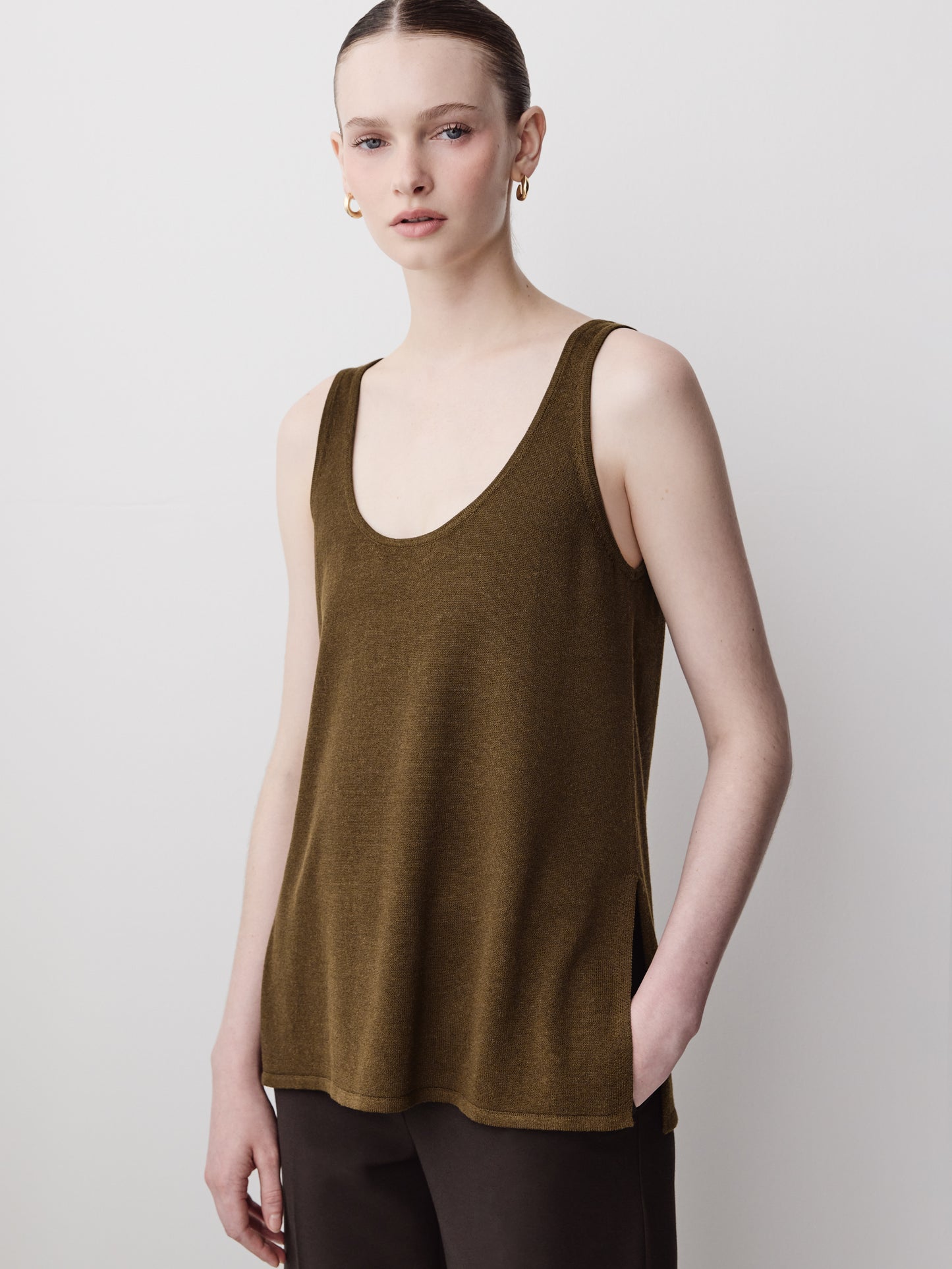 Linen-Blend U-Neck Loose Tank