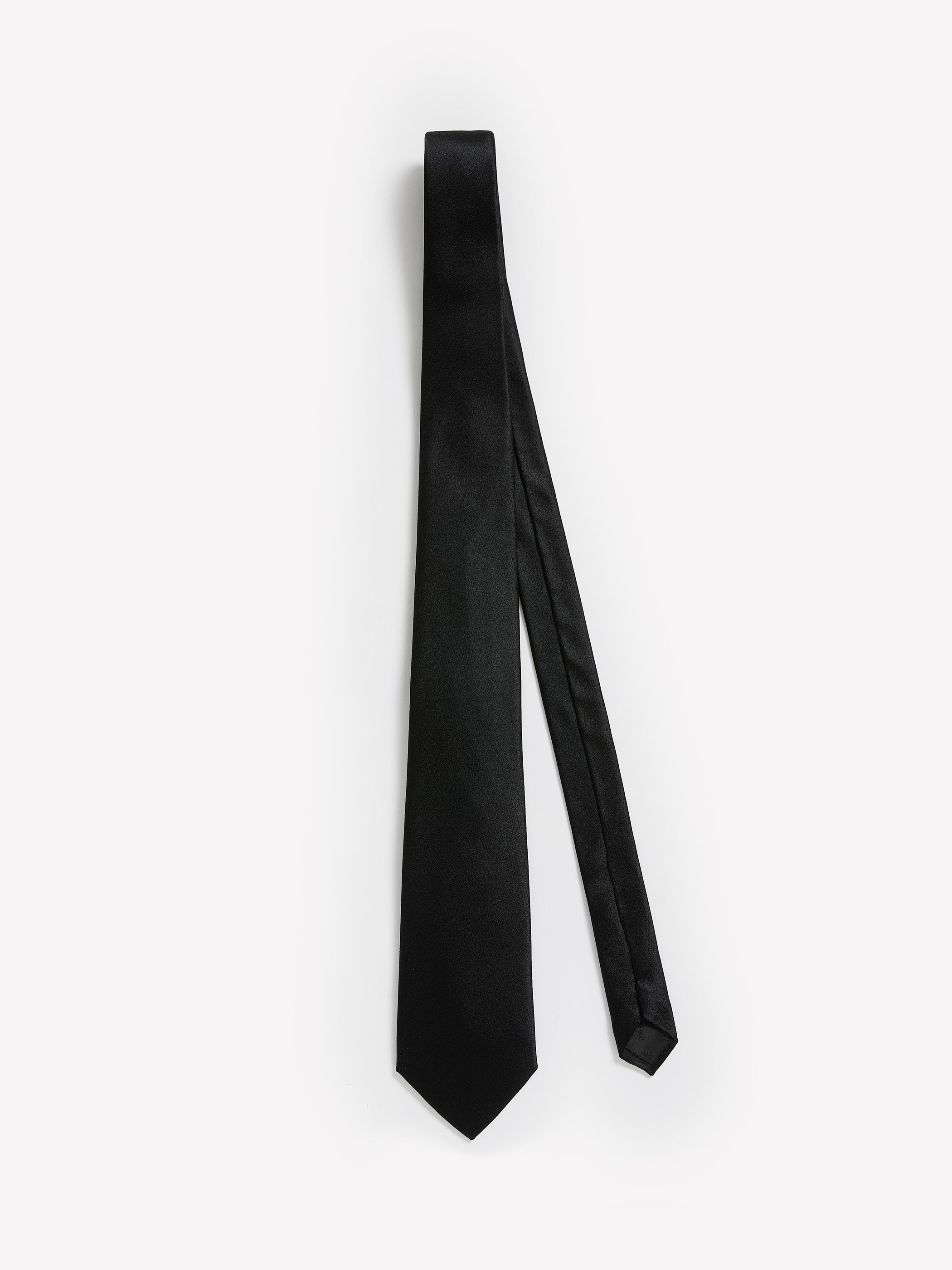 Wide Black Tie