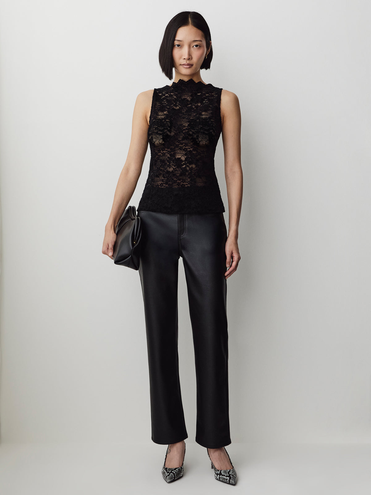 Sleeveless Boat-Neck Lace Top