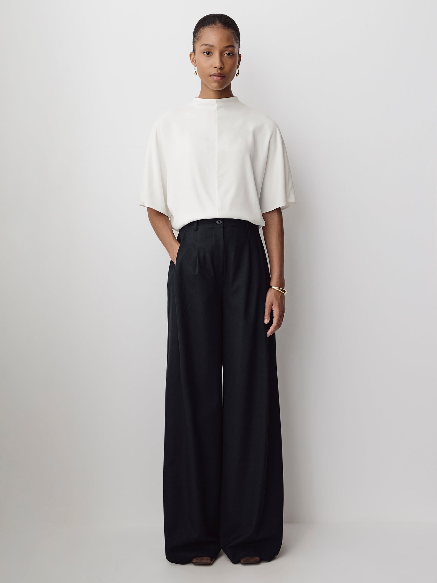 Ultra Wide Leg High Rise Stretch Woven Pant