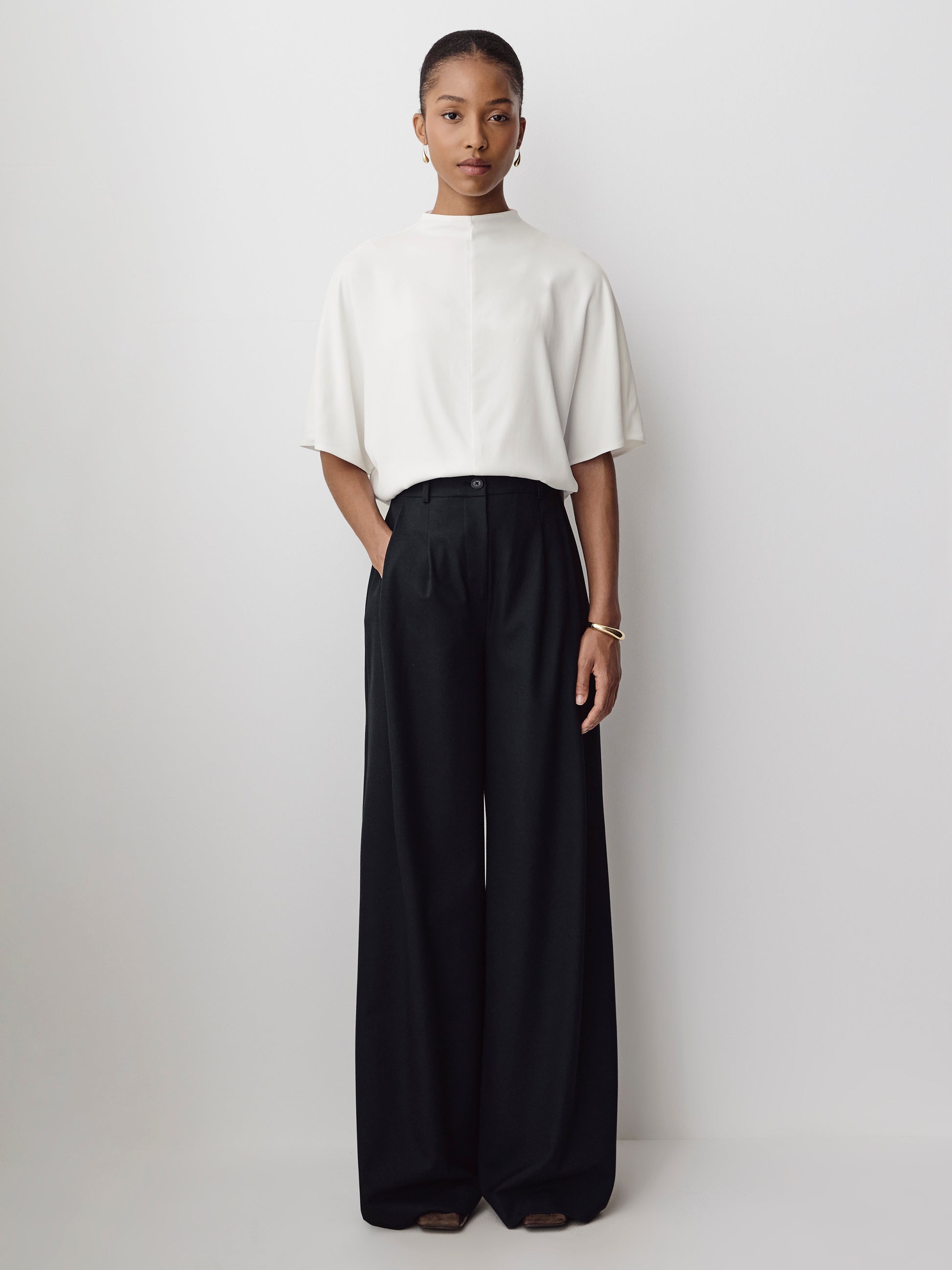 Ultra Wide Leg High Rise Stretch Woven Pant