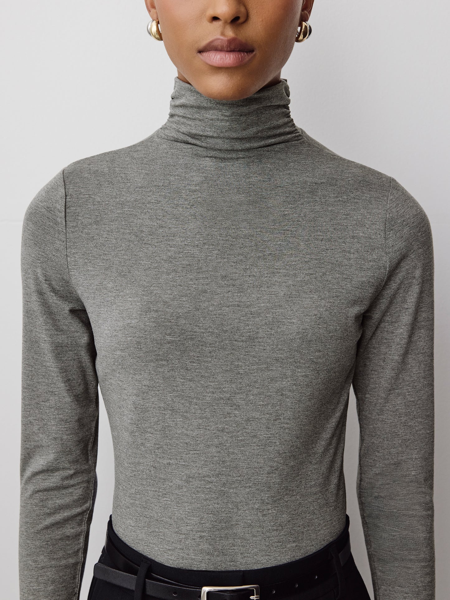Knit Pullover Fitted Stretch Viscose Mock Neck