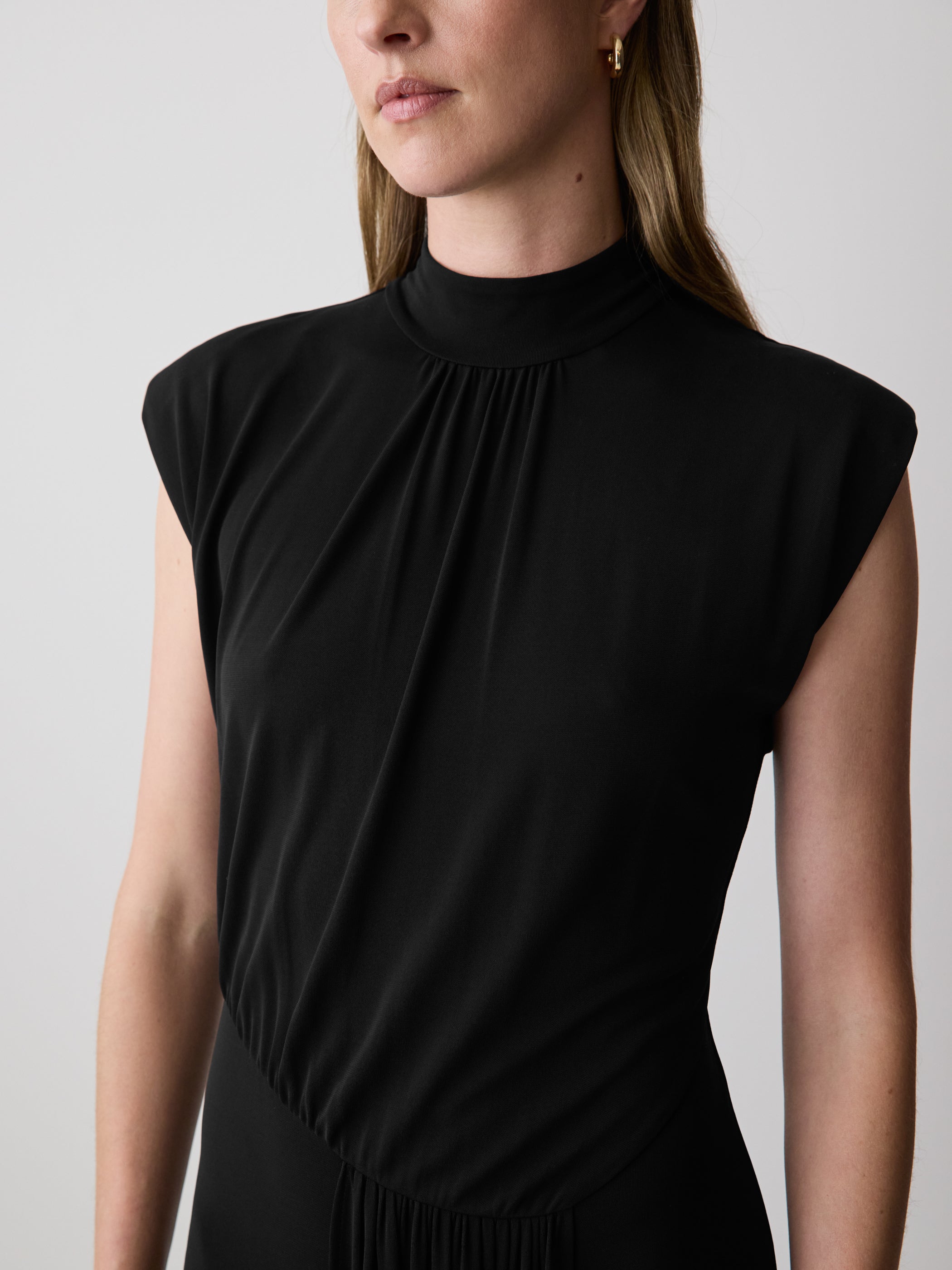 Robe Cocktail Midi Drapée avec Cascade