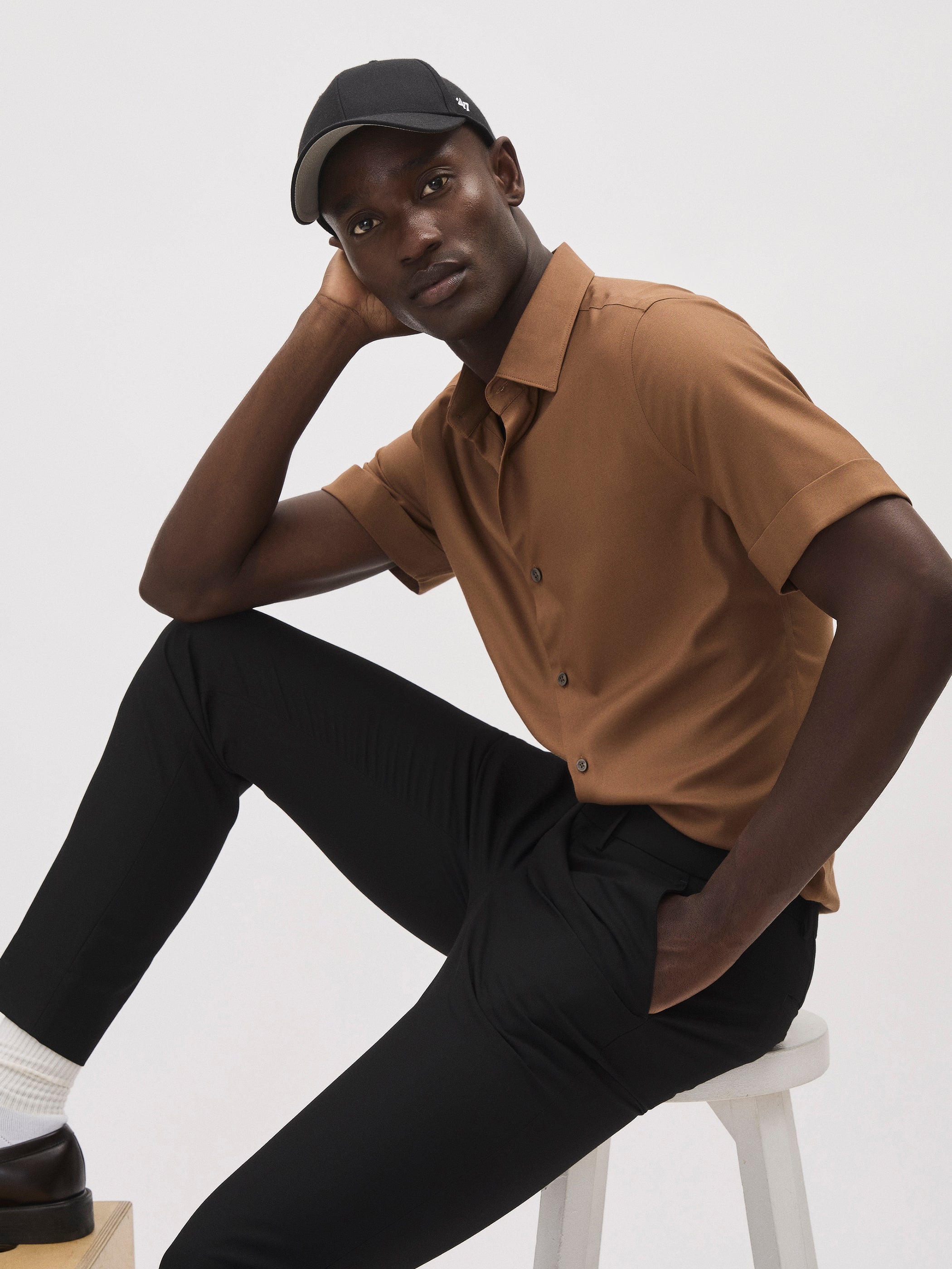 Slim Fit Performance Short Sleeve Shirt