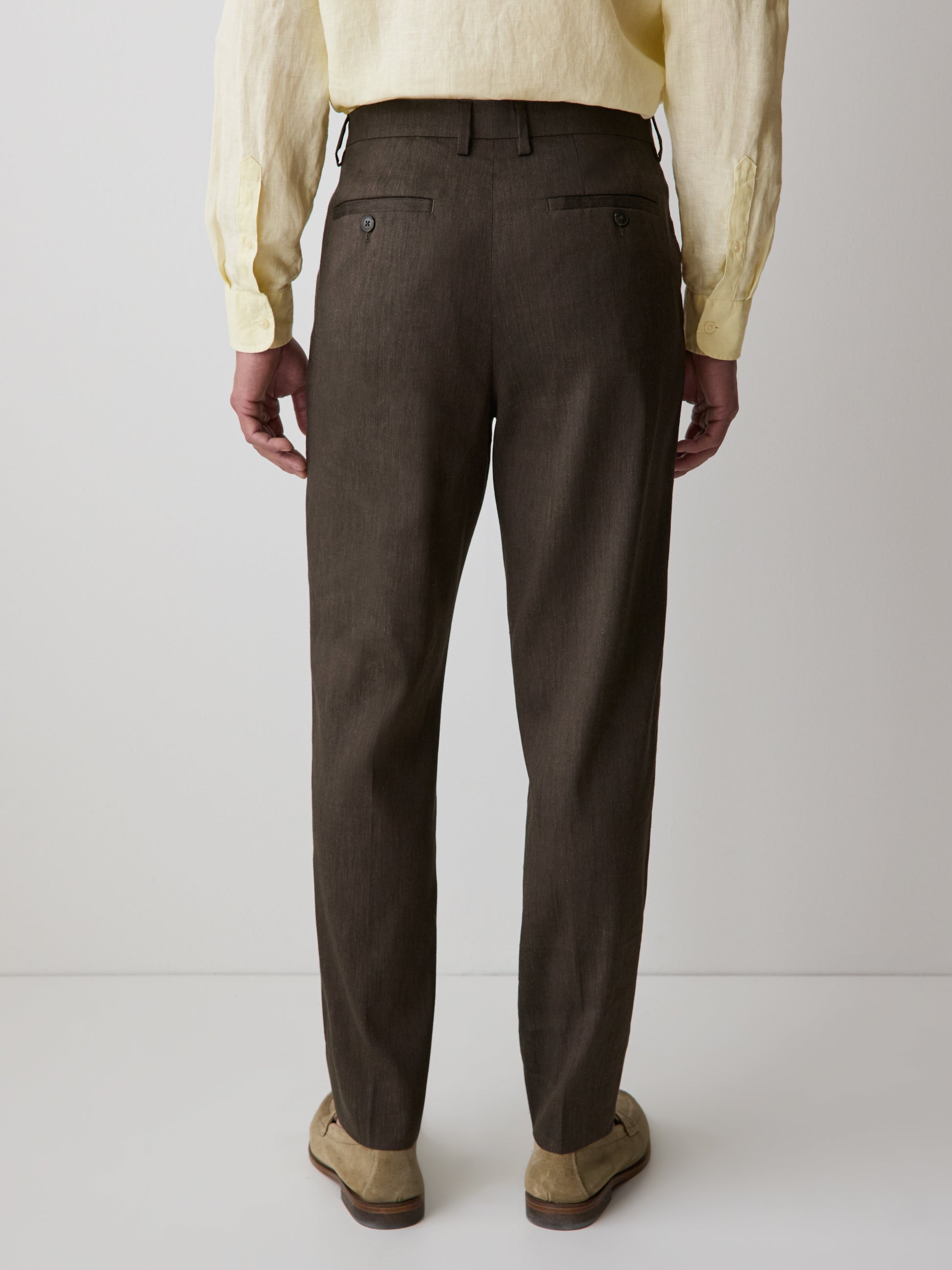Linen-Blend Tapered-Leg Pleated Pant