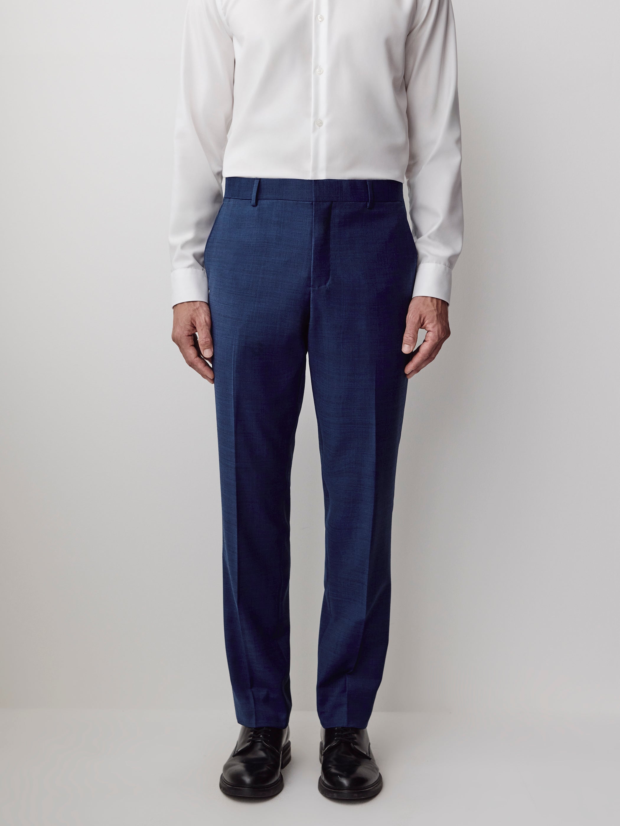 Pantalon de Complet Bleu en Laine à Coupe Ajustée