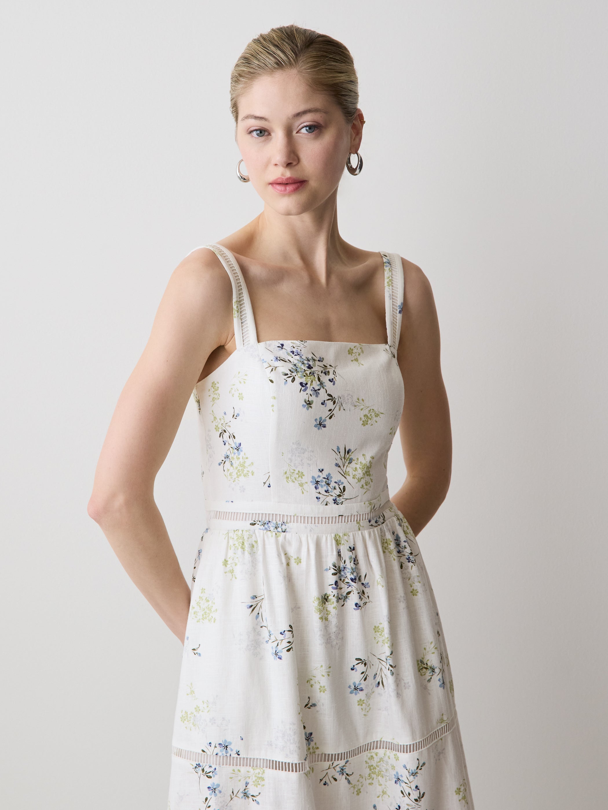Sleeveless Square-Neck Linen-Blend Midi Dress