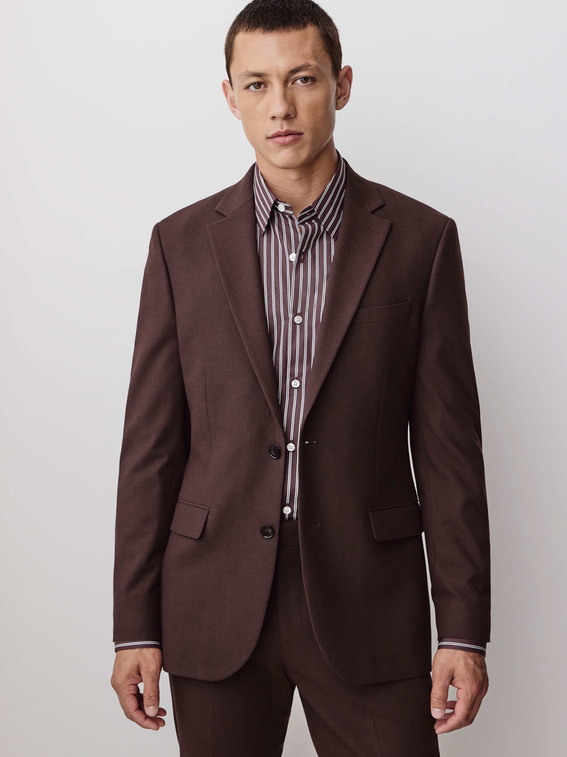 Slim Fit Woven Blazer in Burgundy