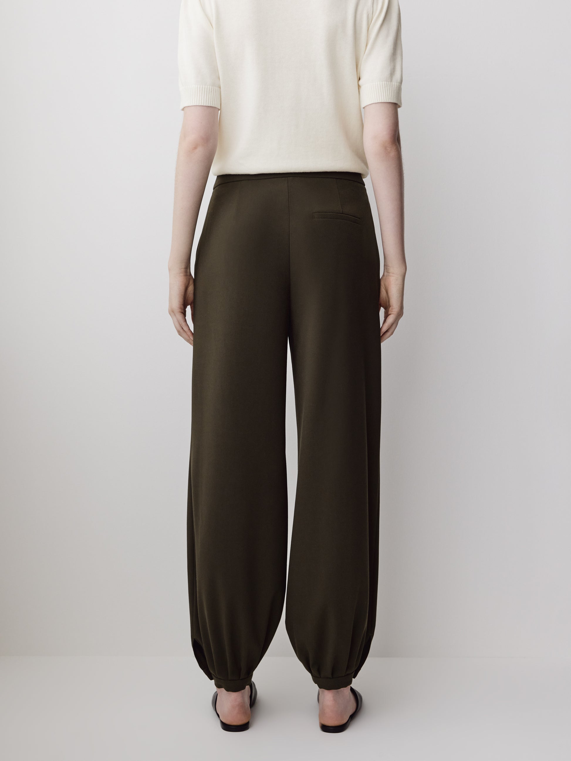 Balloon Fit Stretch Woven Pant Mid Rise
