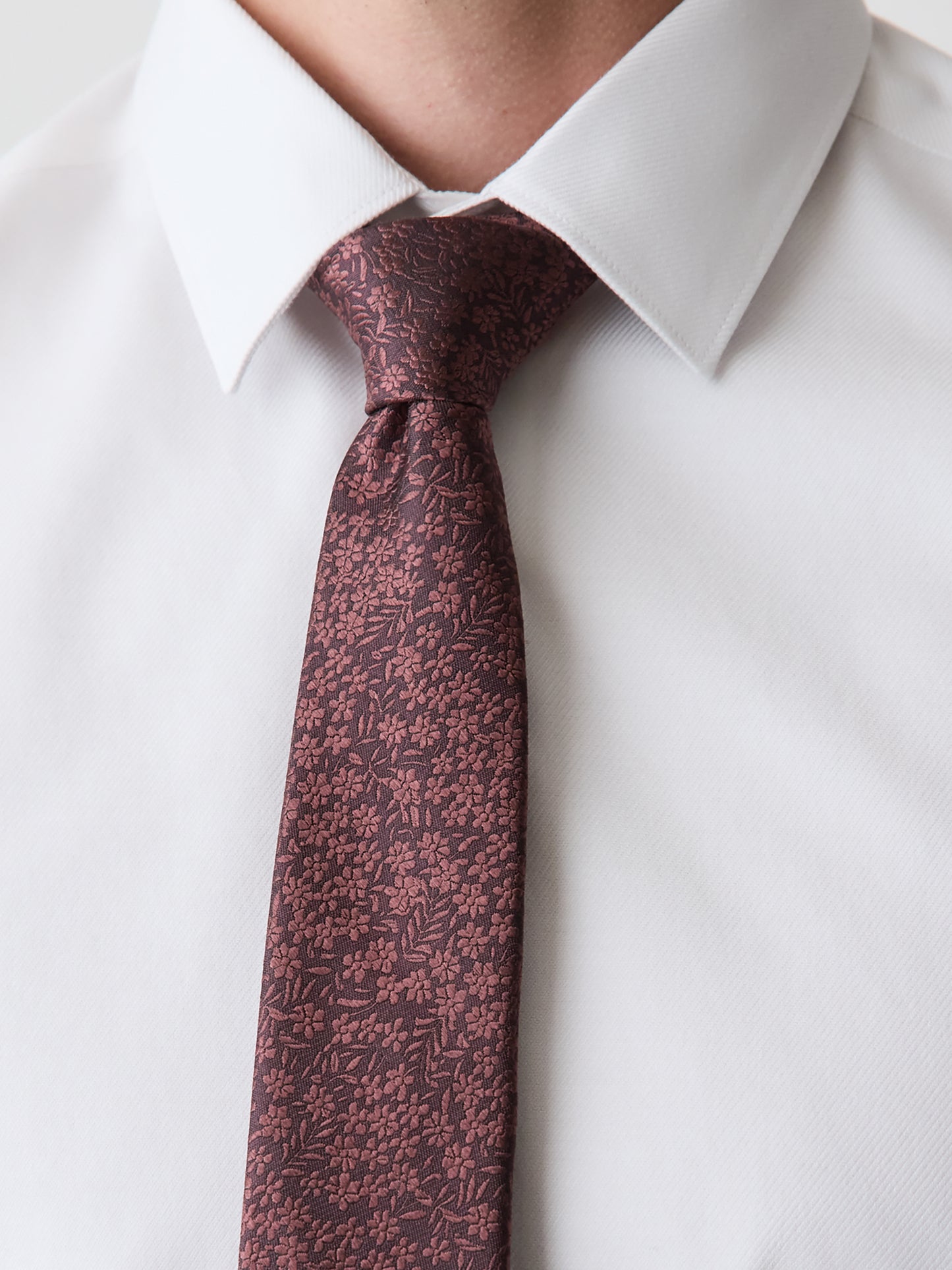 Regular Tie with Tonal Floral Pattern