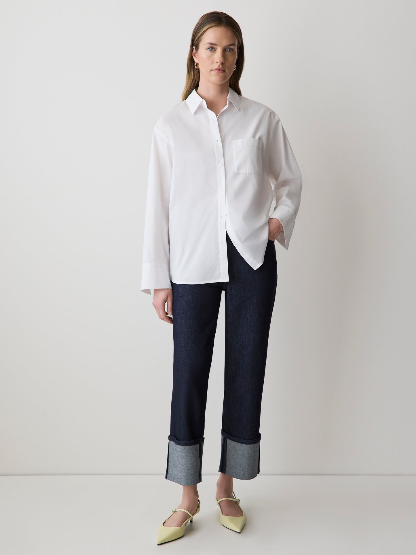 Jeans à Taille Haute et Jambe Droite à Ourlets Roulés