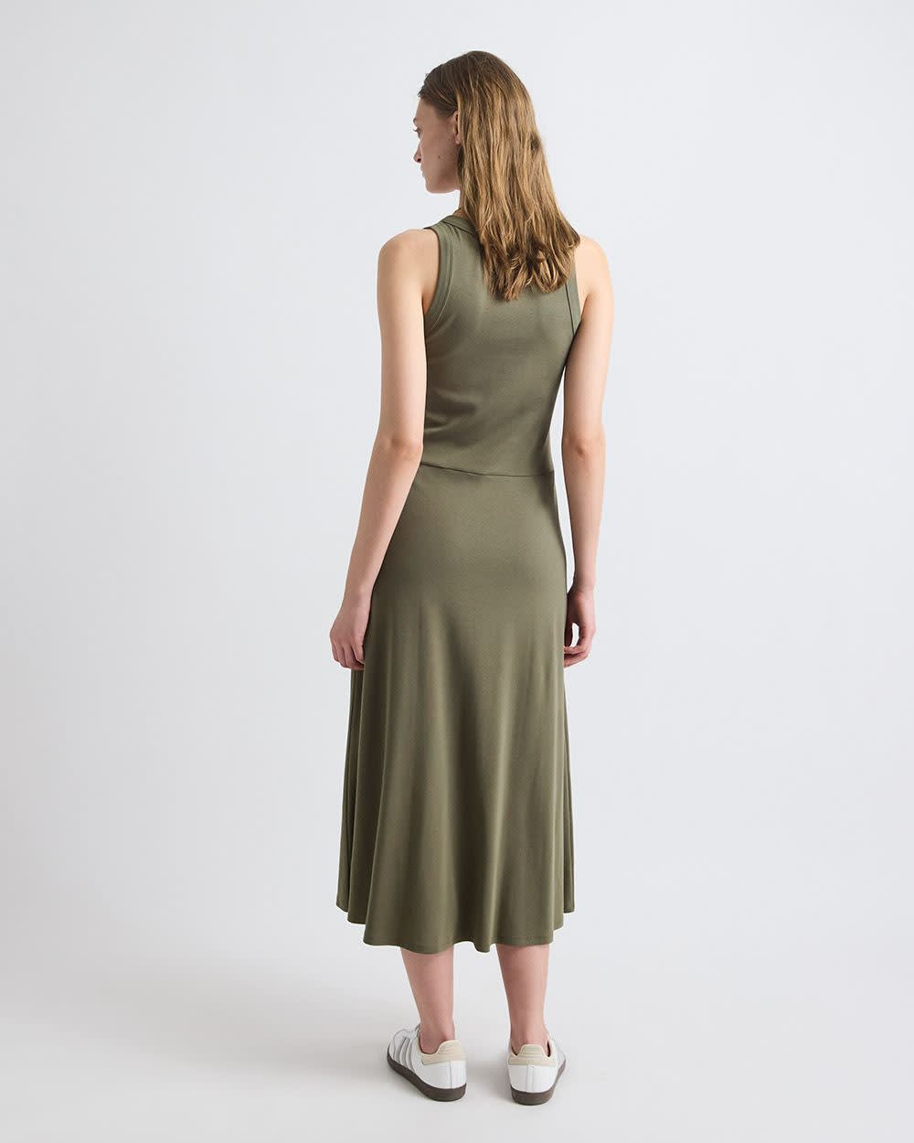 Robe Midi Sans Manches à Col Rond