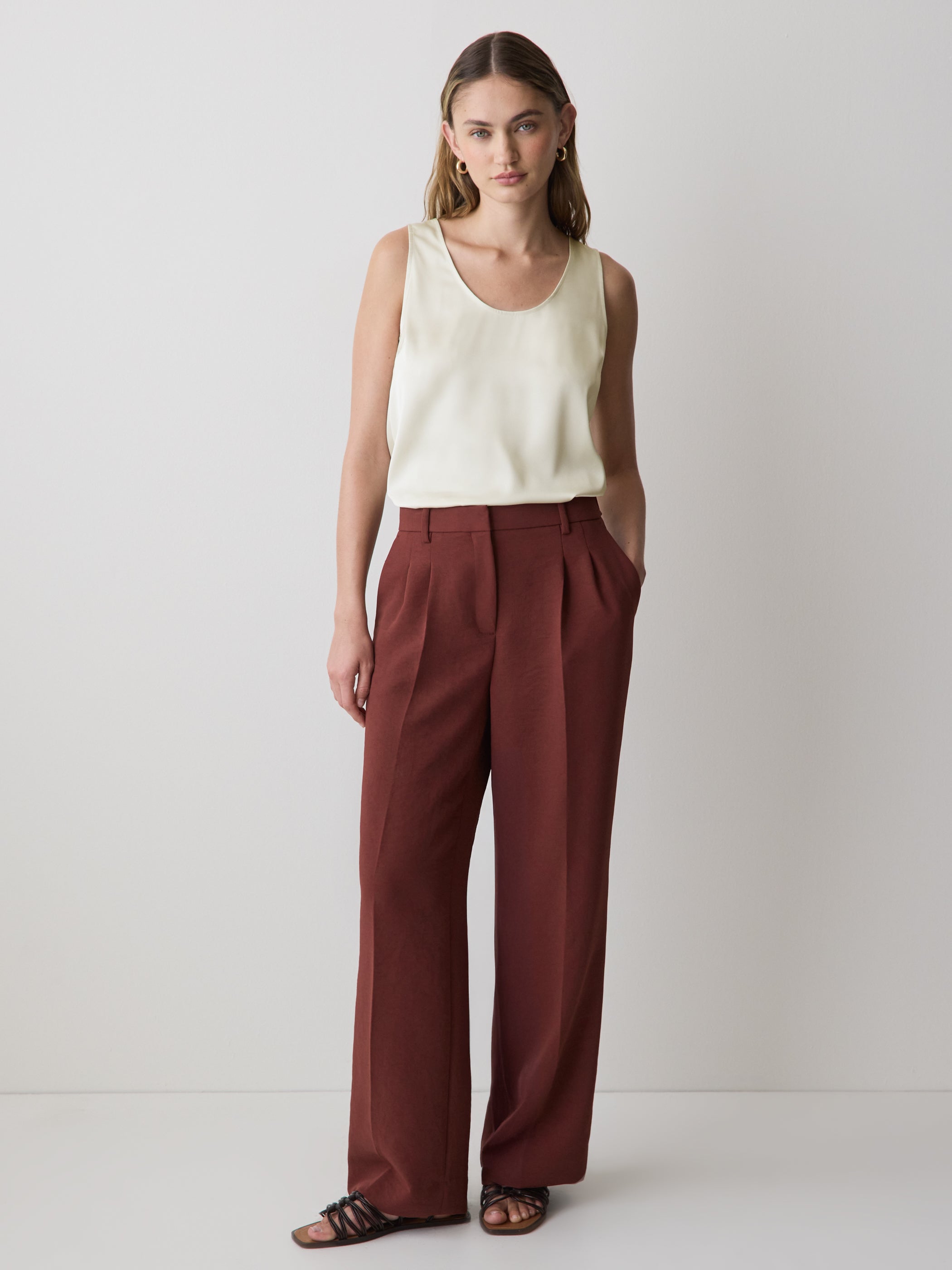 Camisole Satinée à Col en U