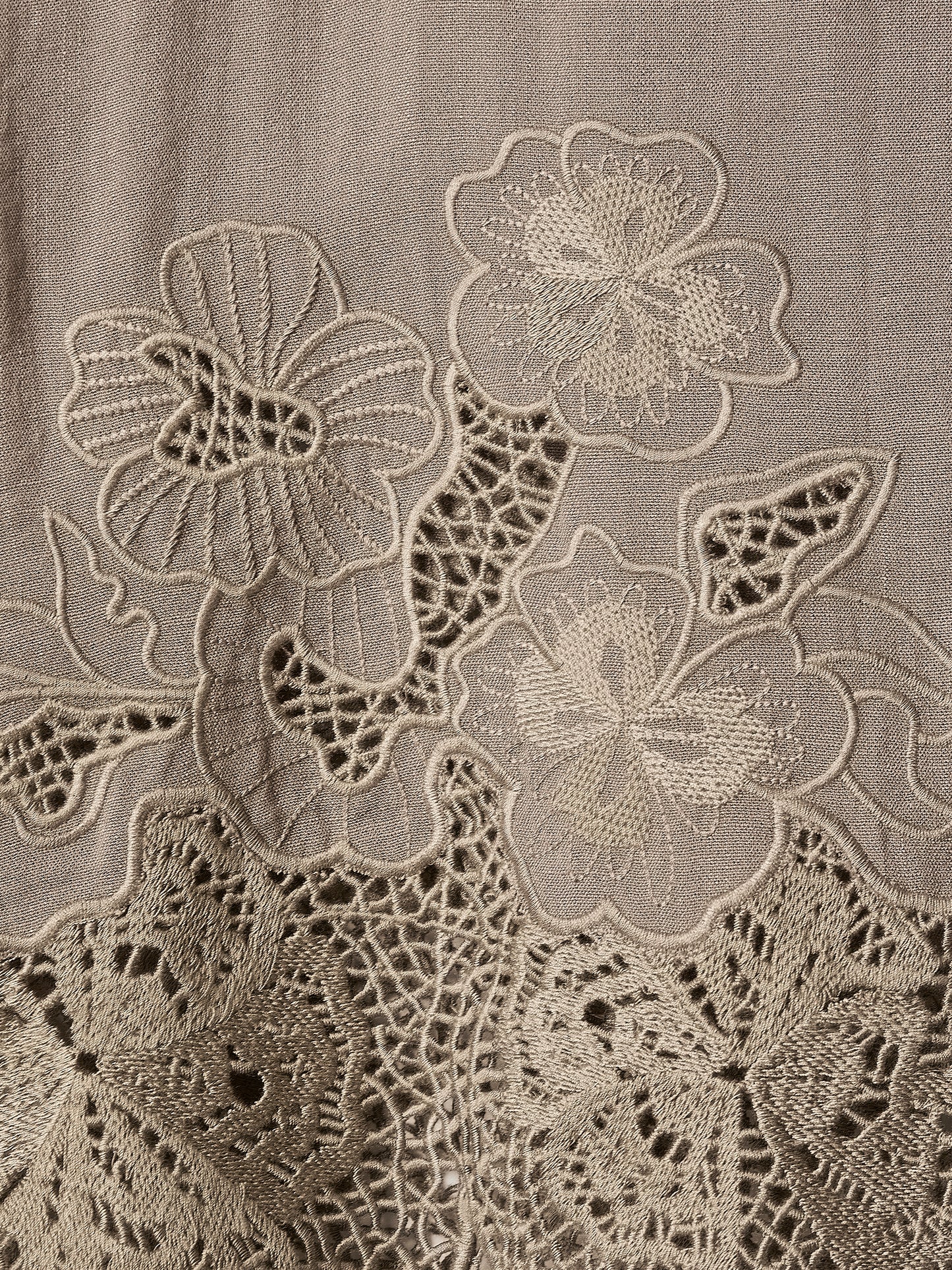 Woven Straight Skirt with Lace Trim