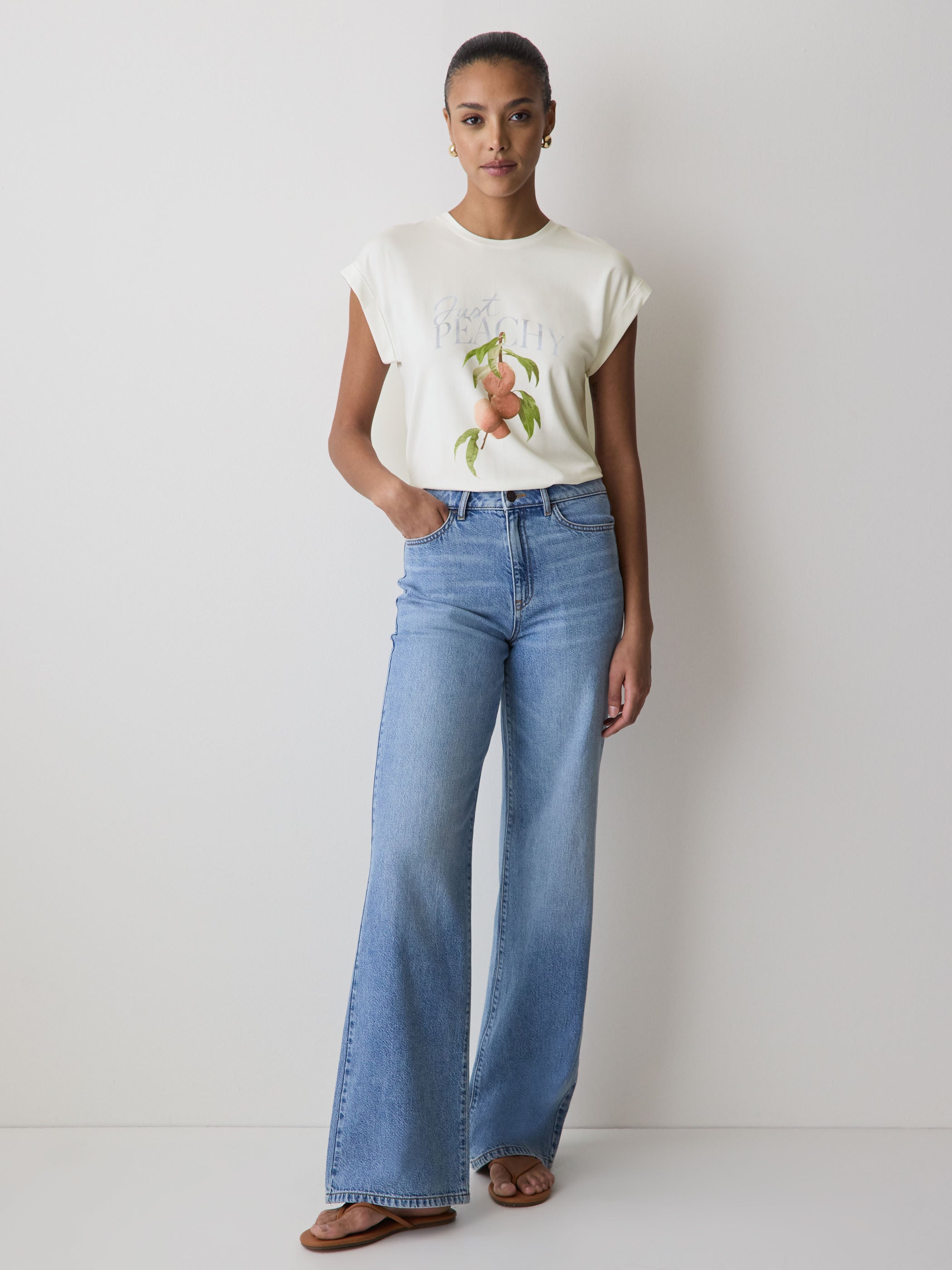 T-Shirt à Col Rond et Manches Très Courtes