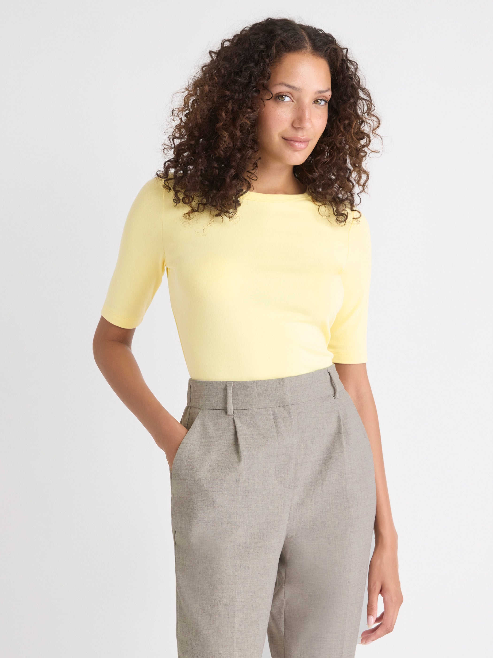 Elbow-Sleeve Crew-Neck Fitted Tee