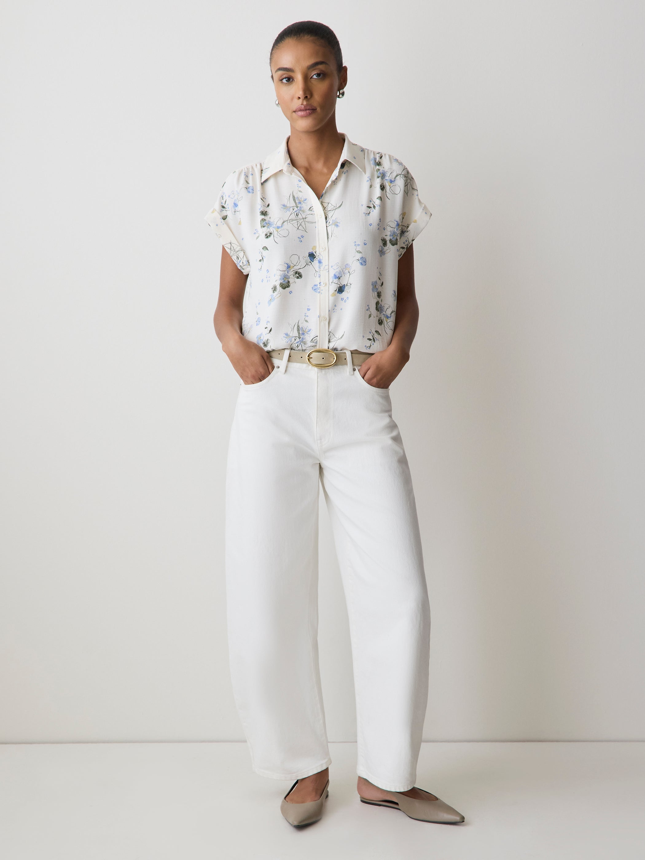 Blouse Boutonnée à Manches Très Courtes