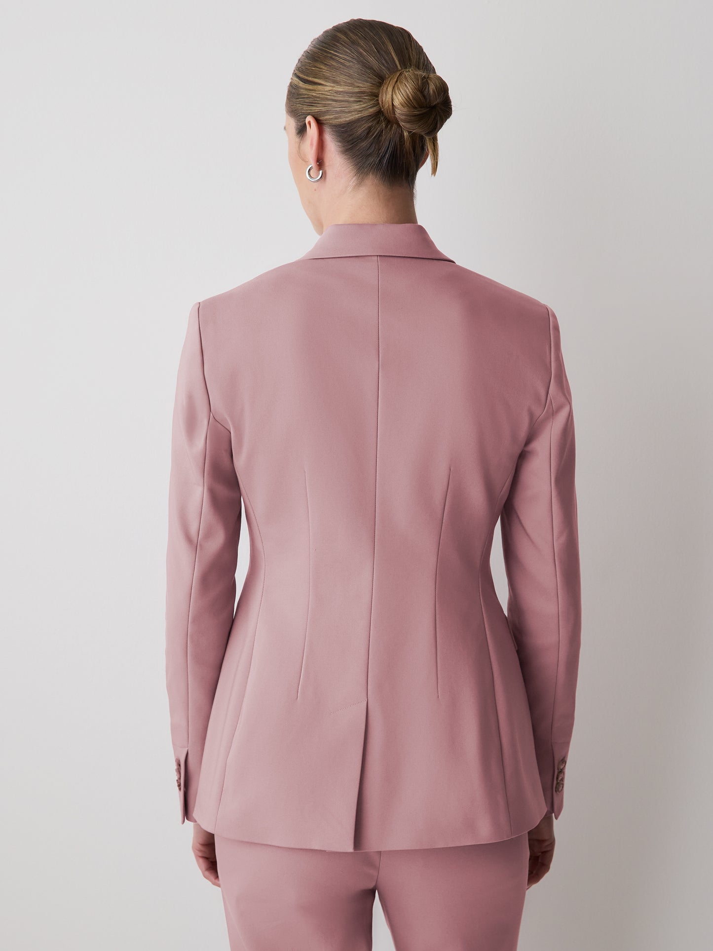 One-Button Fitted Blazer