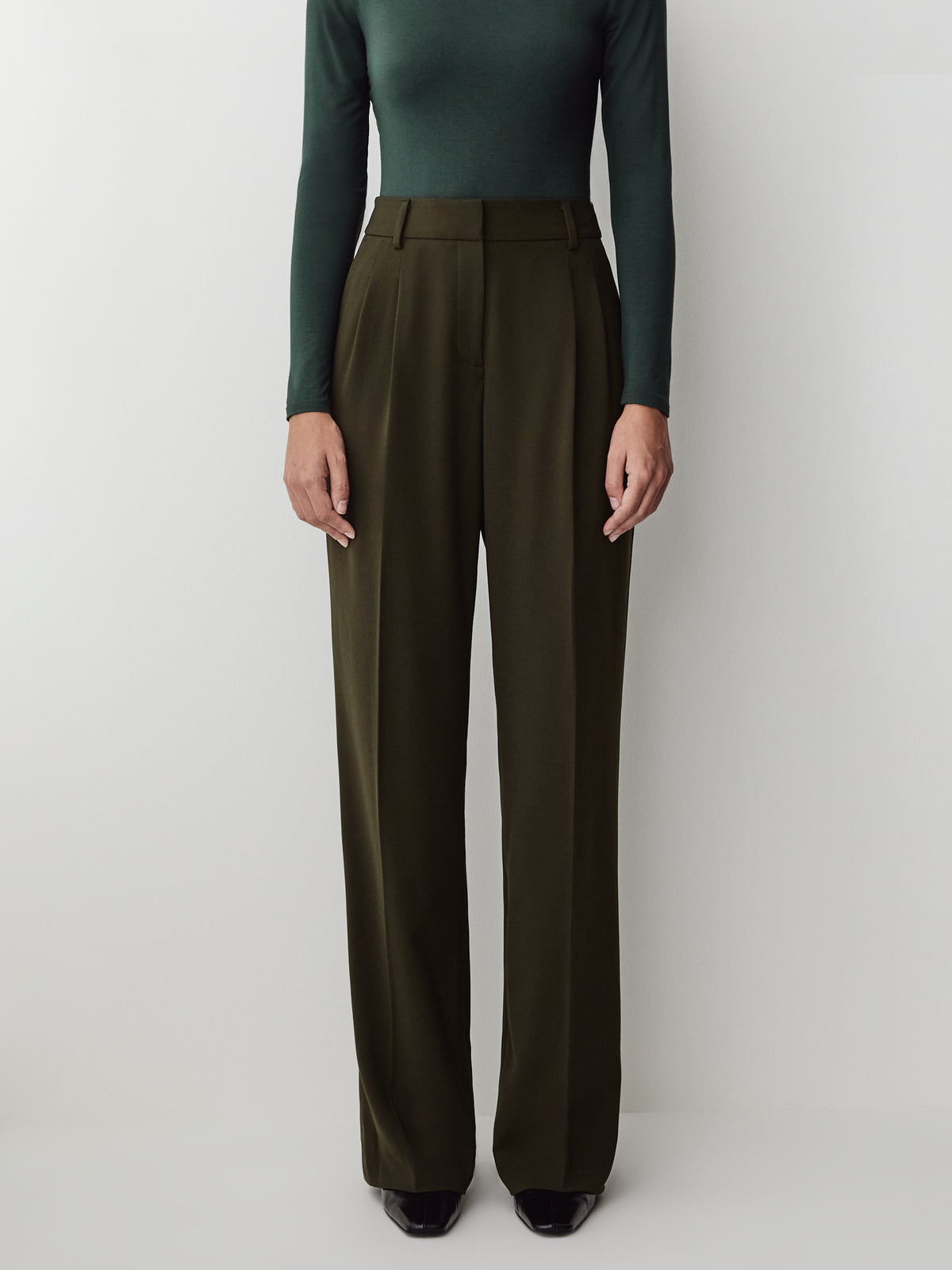 High-Rise Wide-Leg Pant
