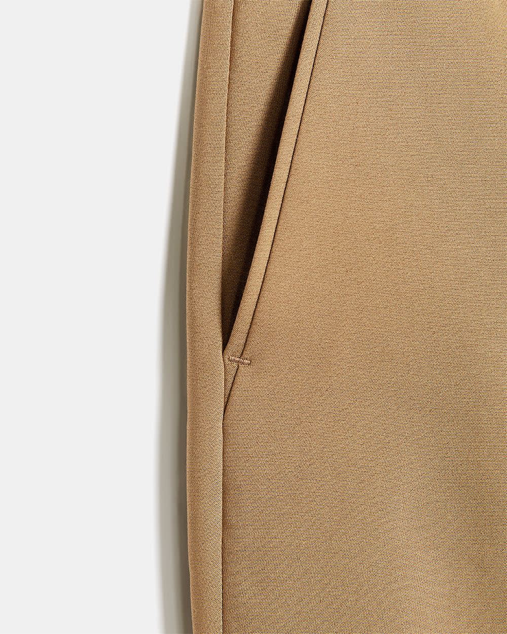 Pantalon Long Indispensable à Coupe Signature Étroite