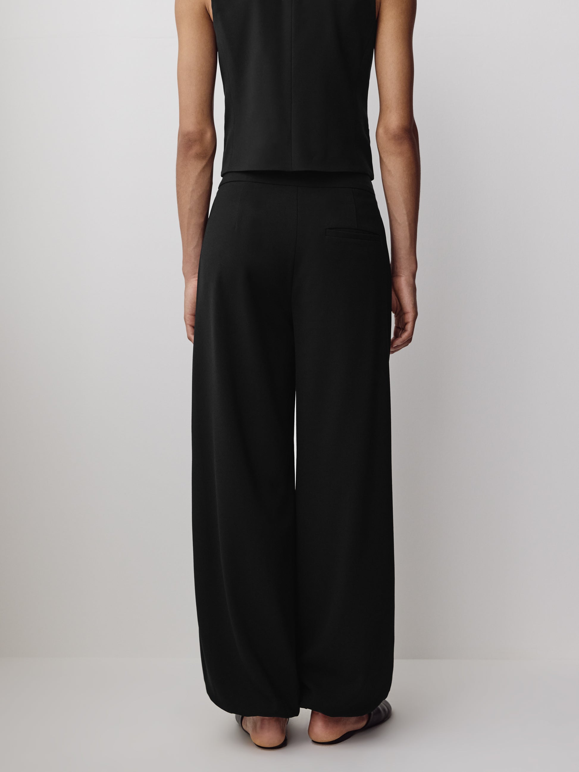 Balloon Fit Stretch Woven Pant Mid Rise