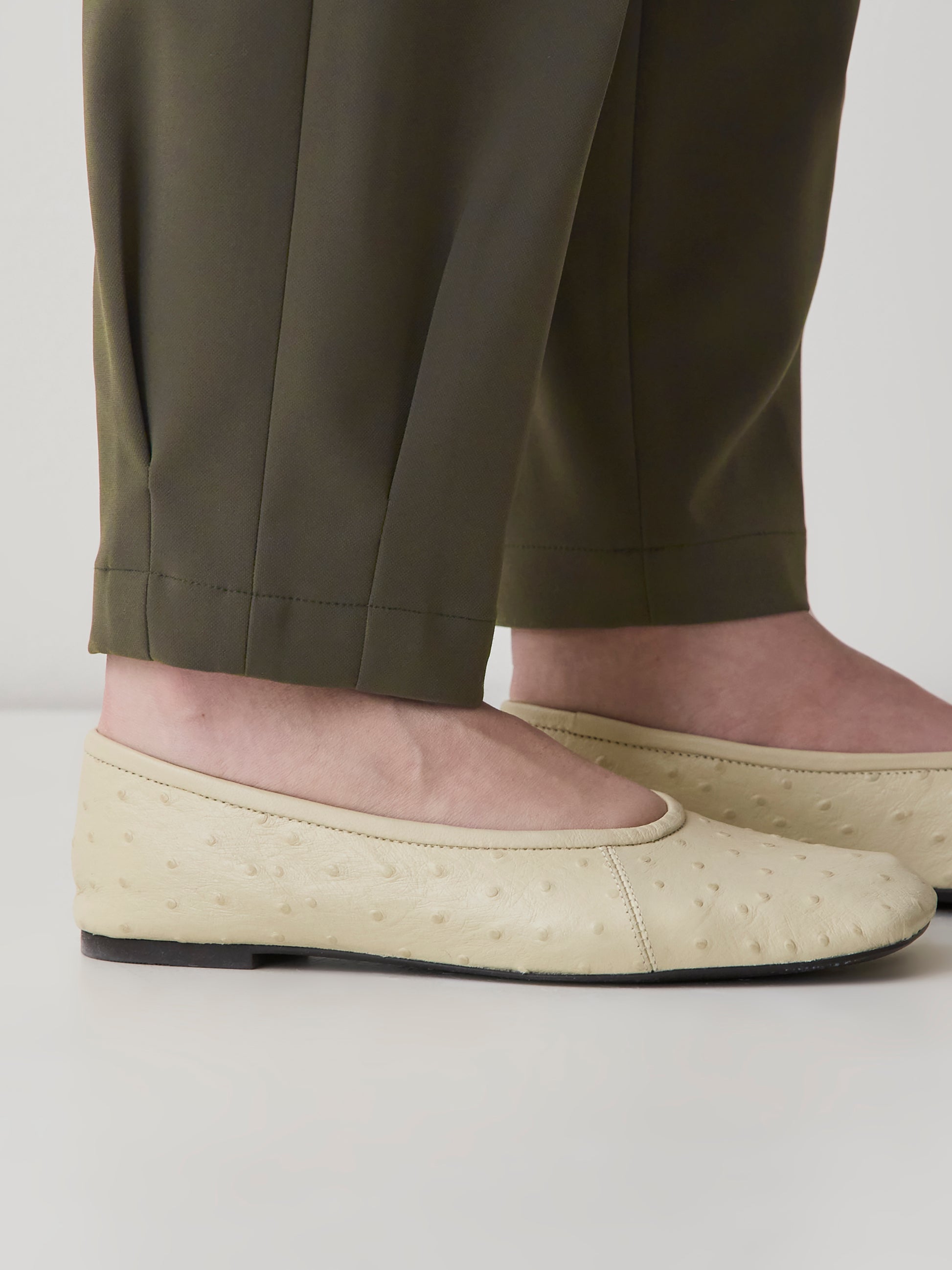 Mid-Rise Tapered-Leg Flowy Jogger Pant