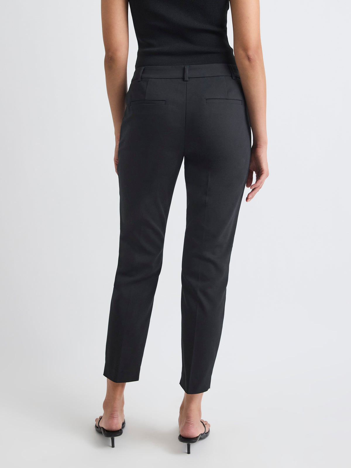 Limitless Slim Ankle Signature Pant