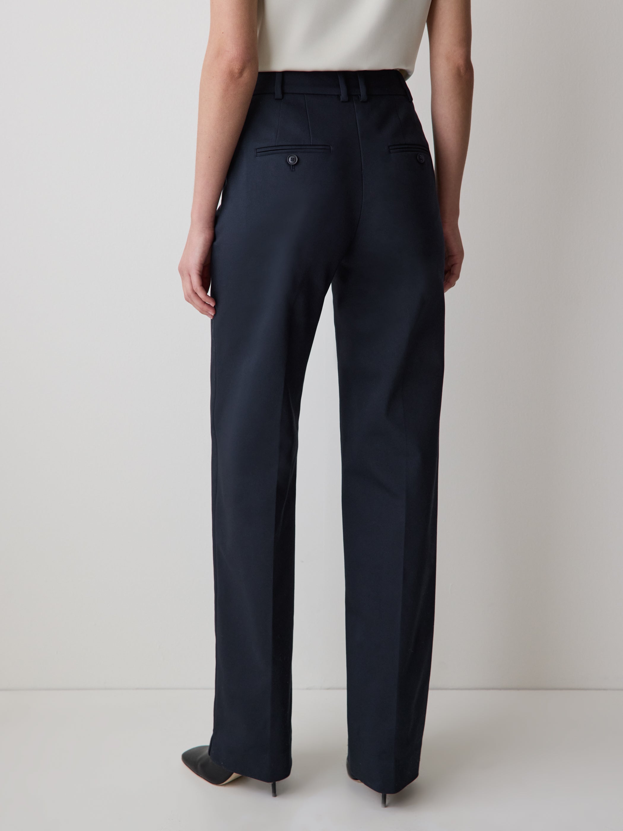 Limitless High-Rise Wide-Leg Signature Fit Pant