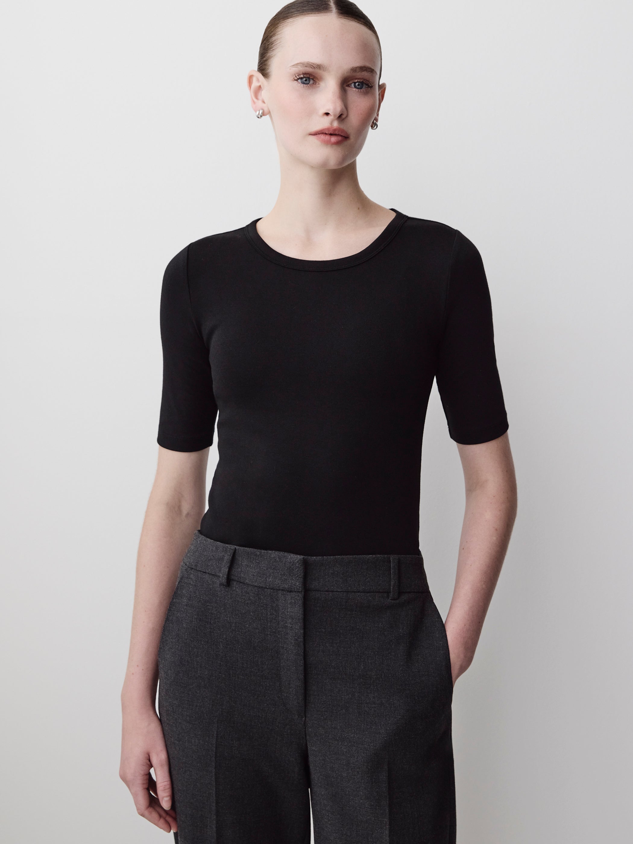 Elbow-Sleeve Crew-Neck Fitted Tee