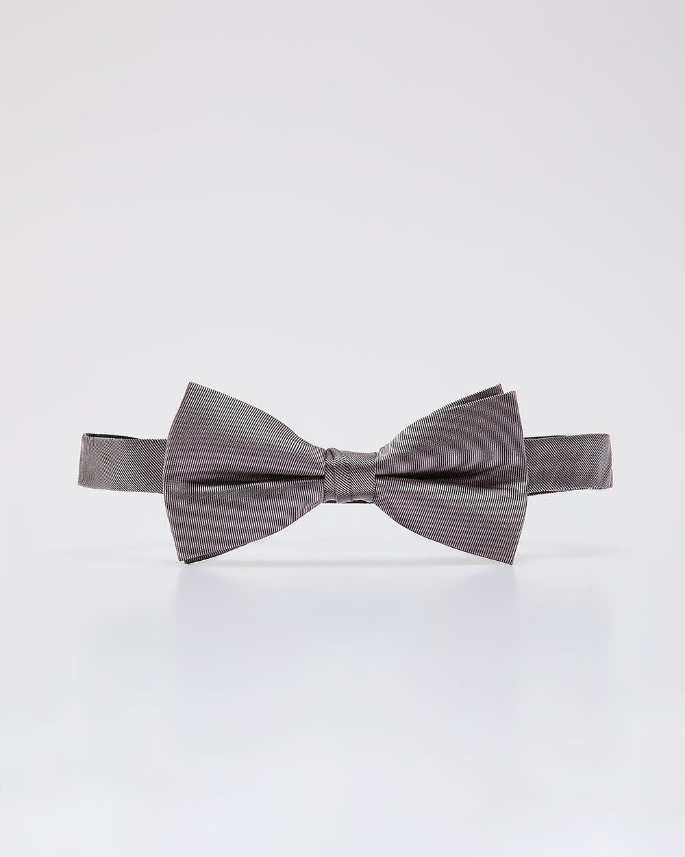 Lilac Bow Tie
