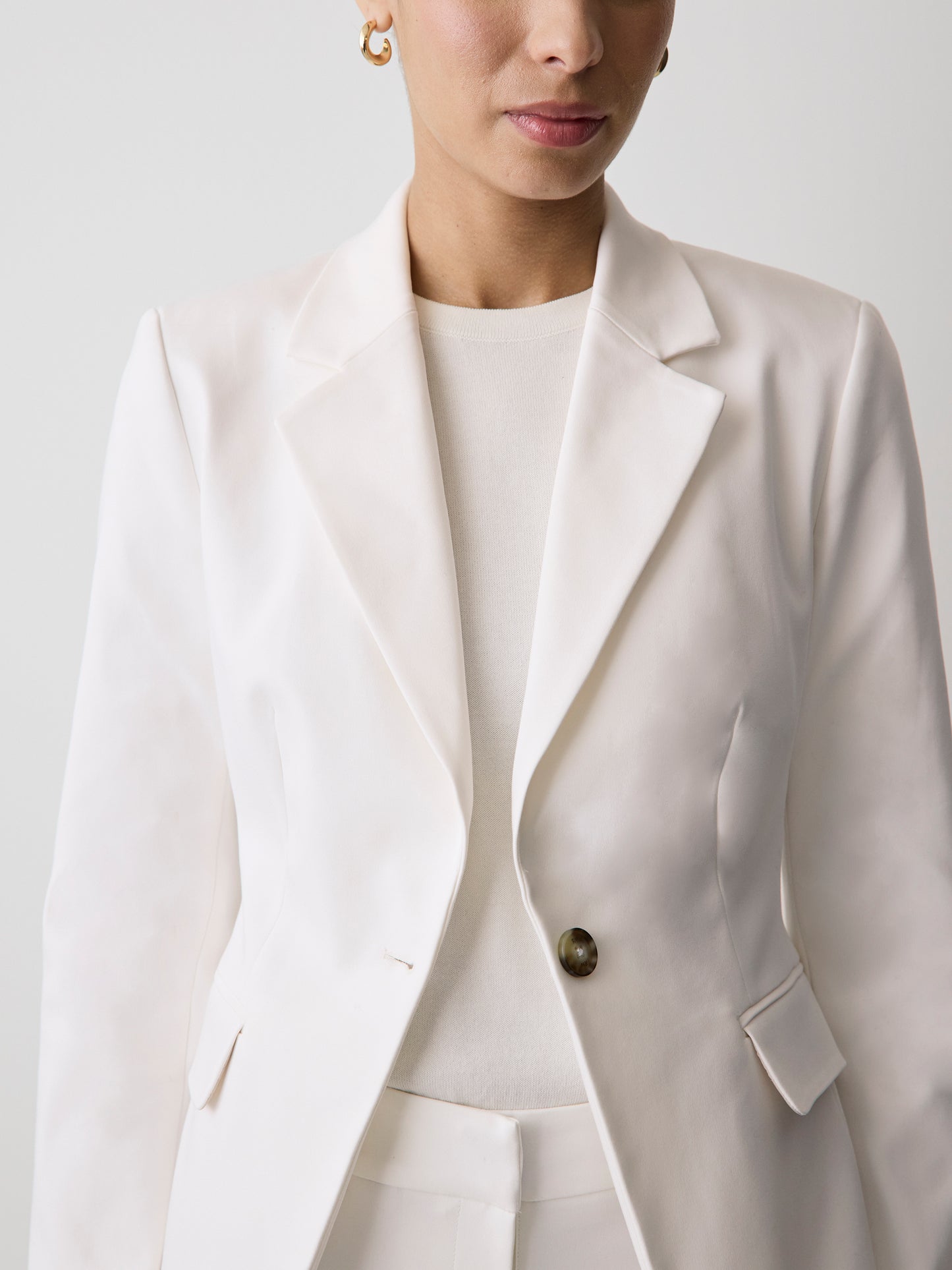 One-Button Fitted Blazer