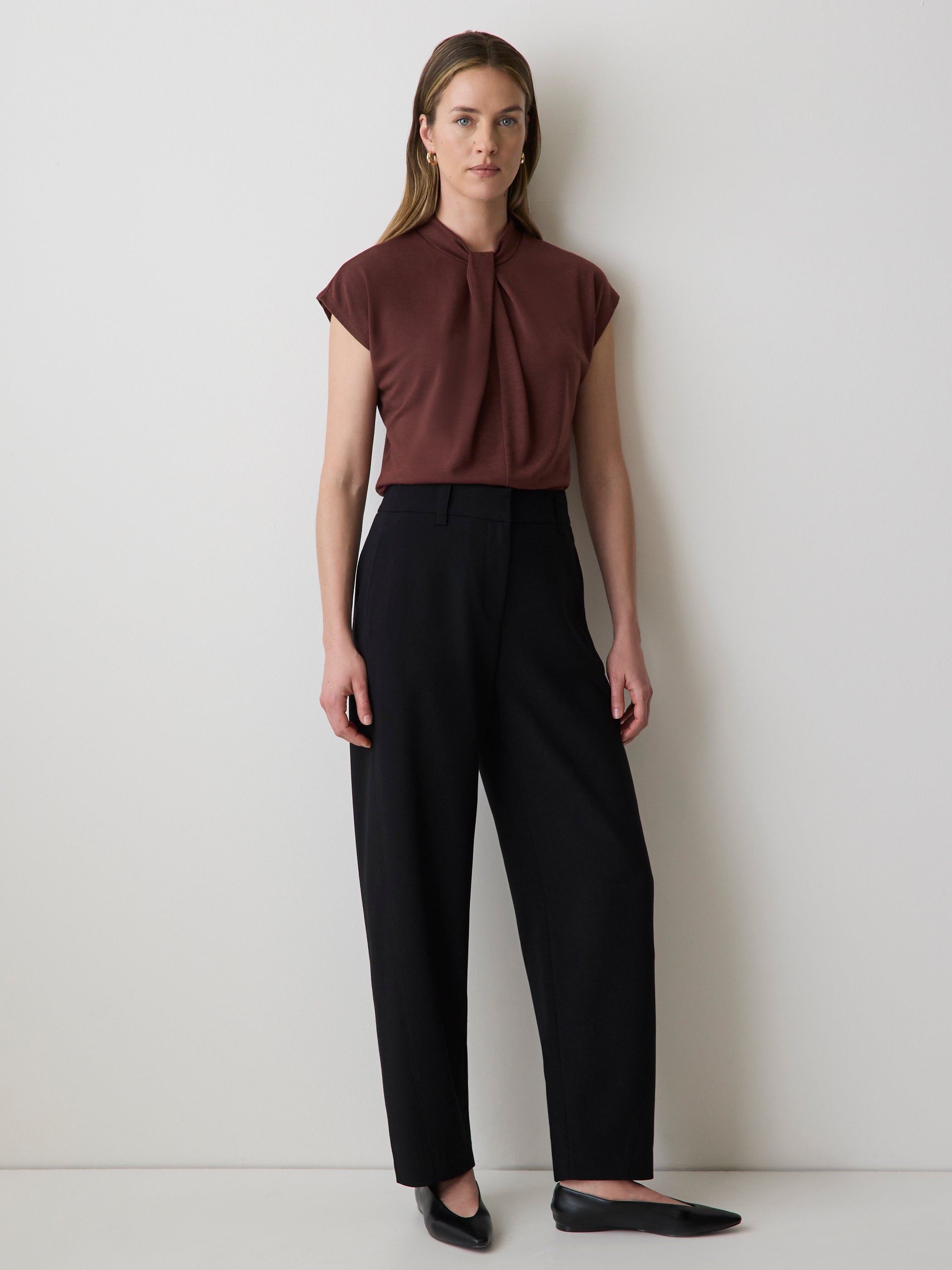 Haut à Manches Très Courtes à Col Montant Drapé à Détail Croisé