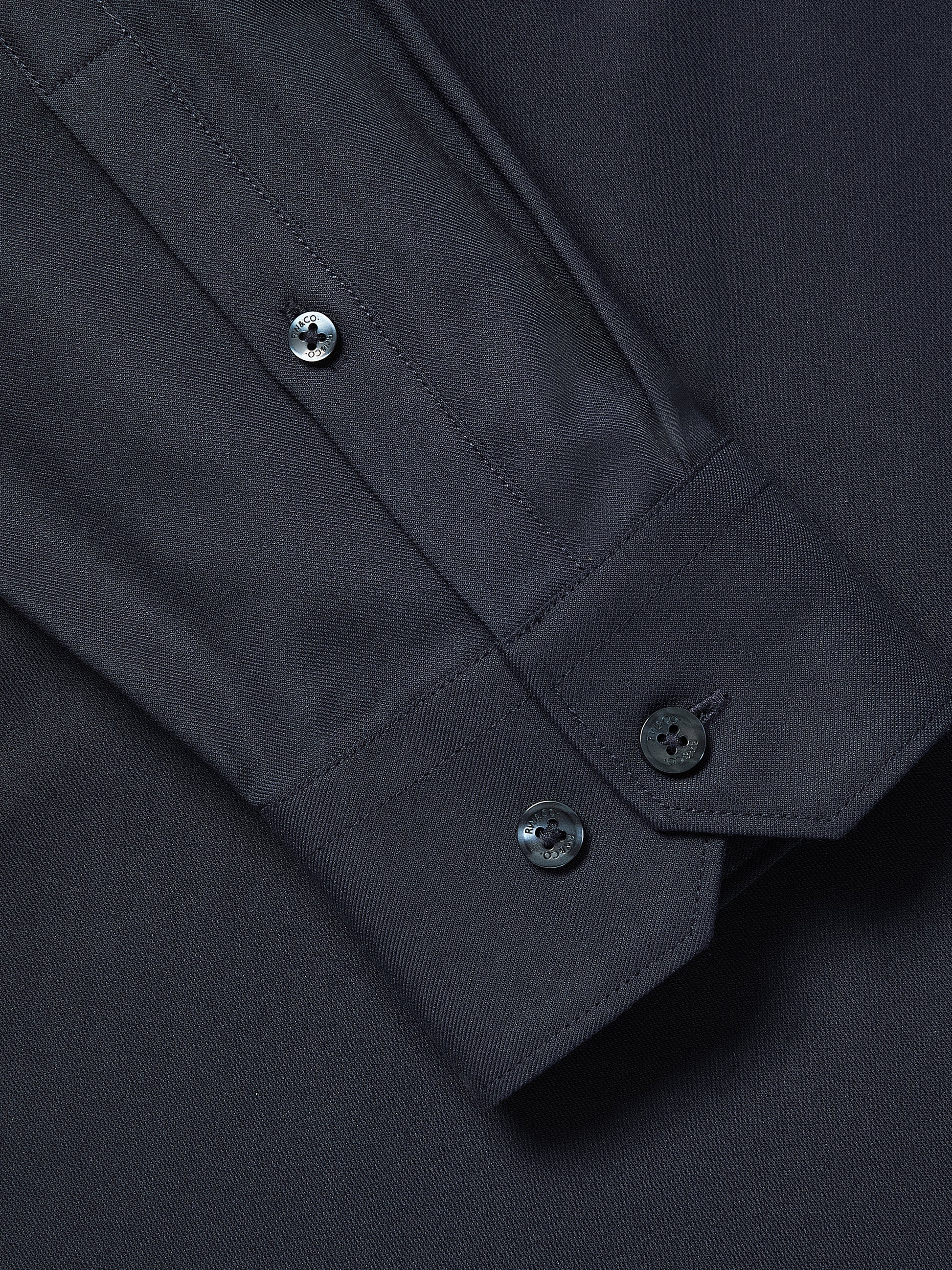 Slim Fit Knit-Like Dress Shirt