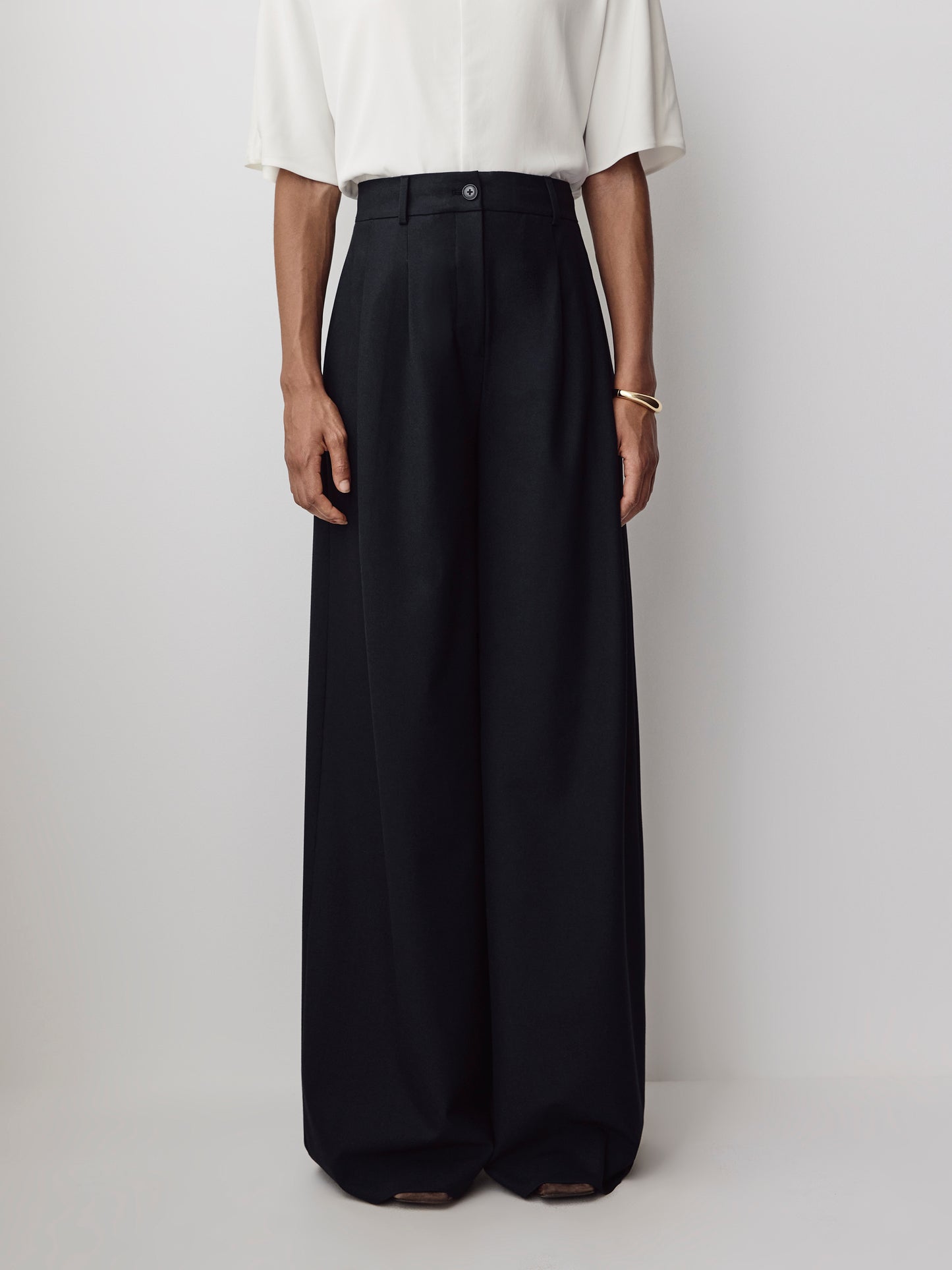 Ultra Wide Leg High Rise Stretch Woven Pant