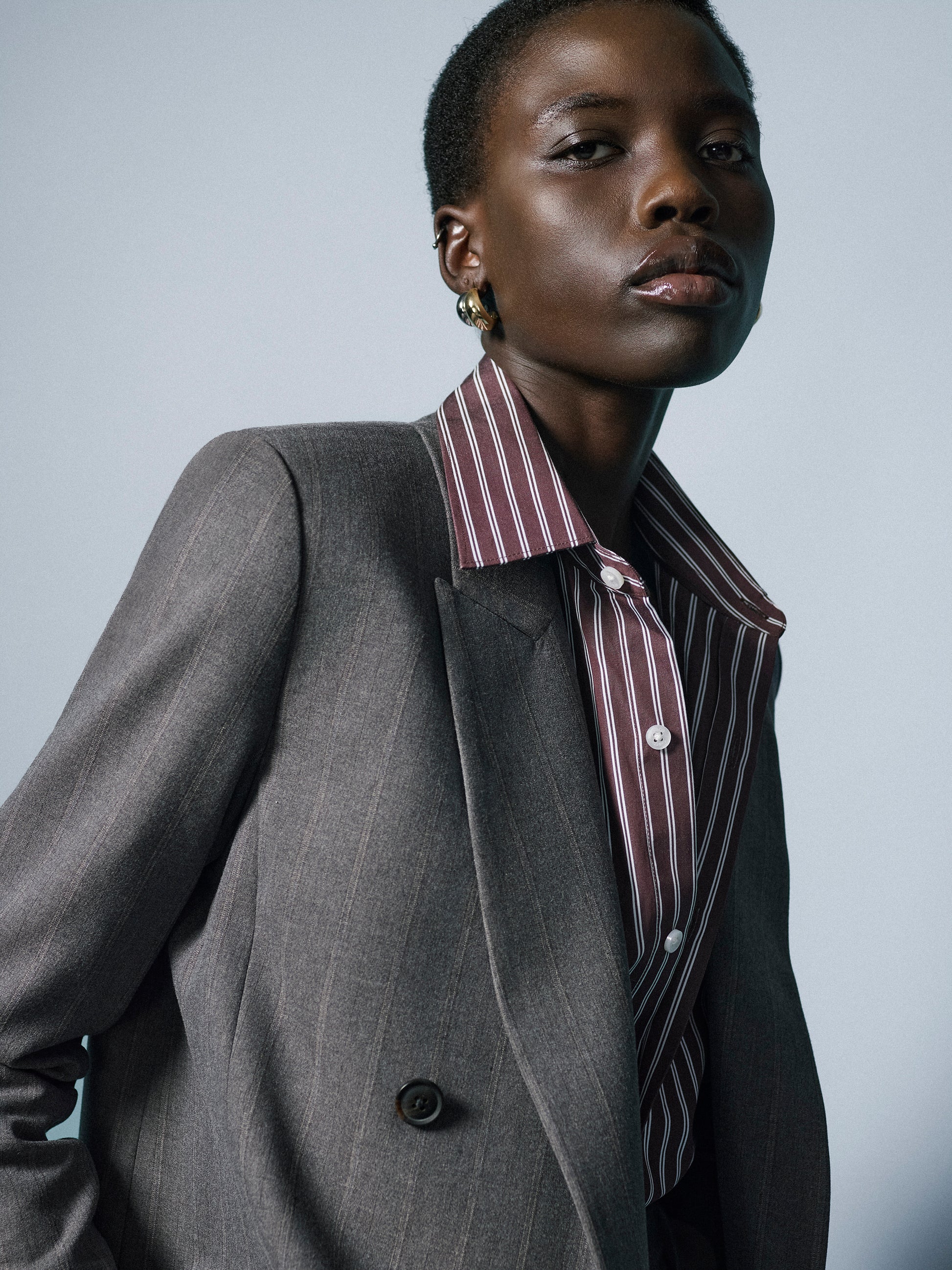 Woven Stretch Classic Relax Blazer with Double-Breasted Closure