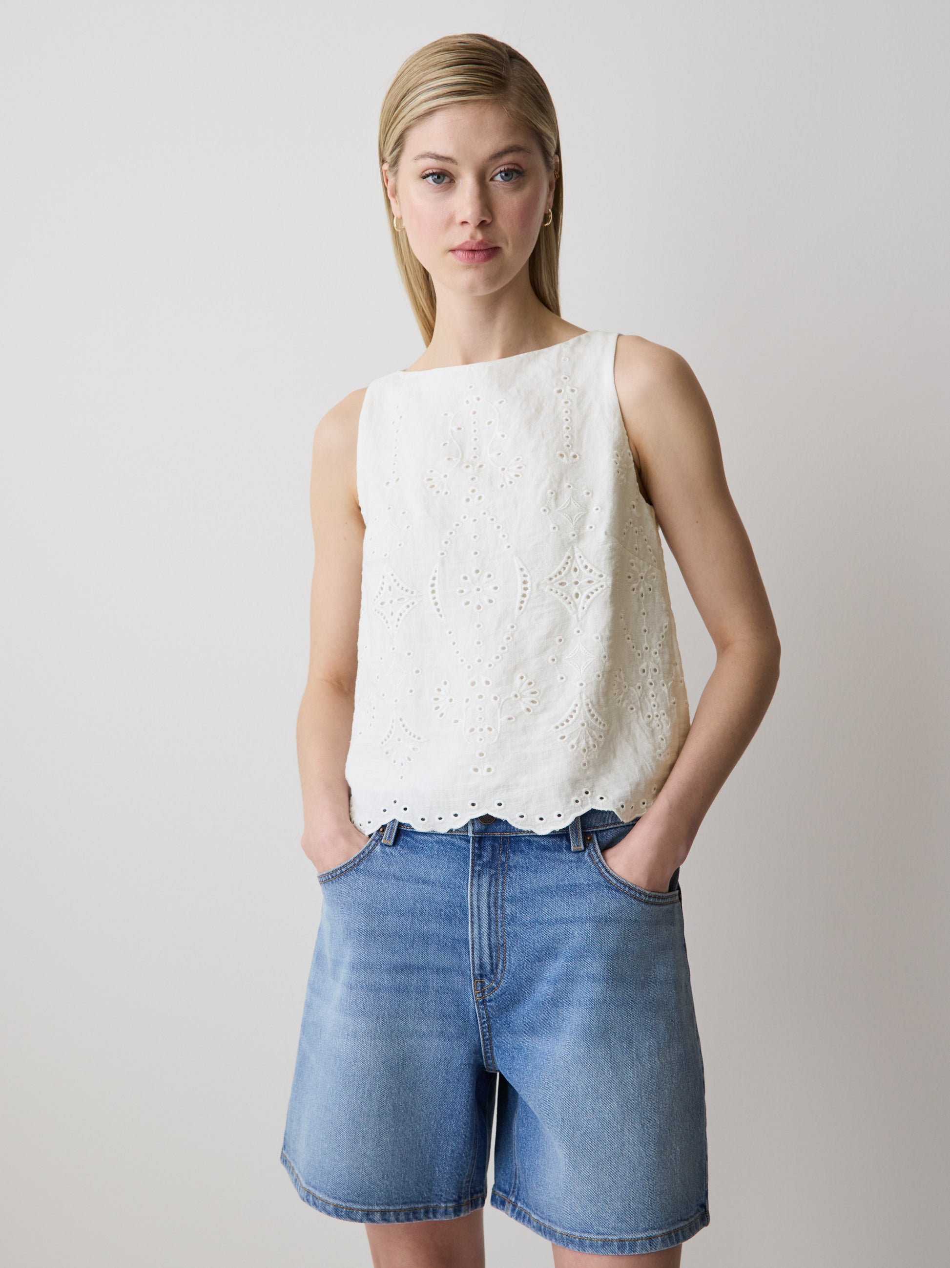 Sleeveless Embroidered Blouse