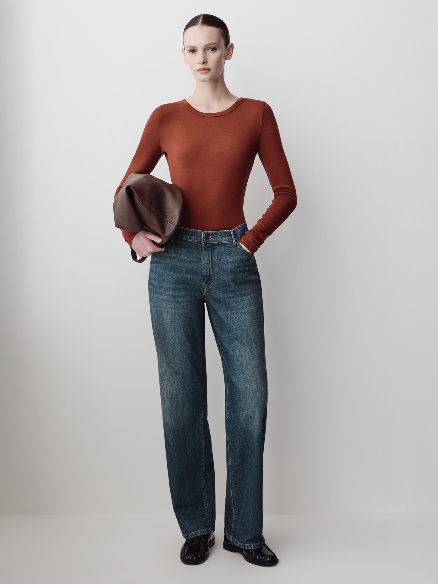 Woven Denim Pant Mid Rise Slouchy Straight Fit