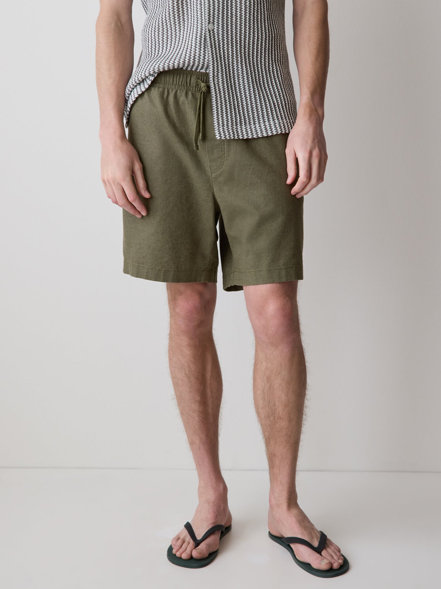 Linen-Blend Shorts with Elastic Waistband