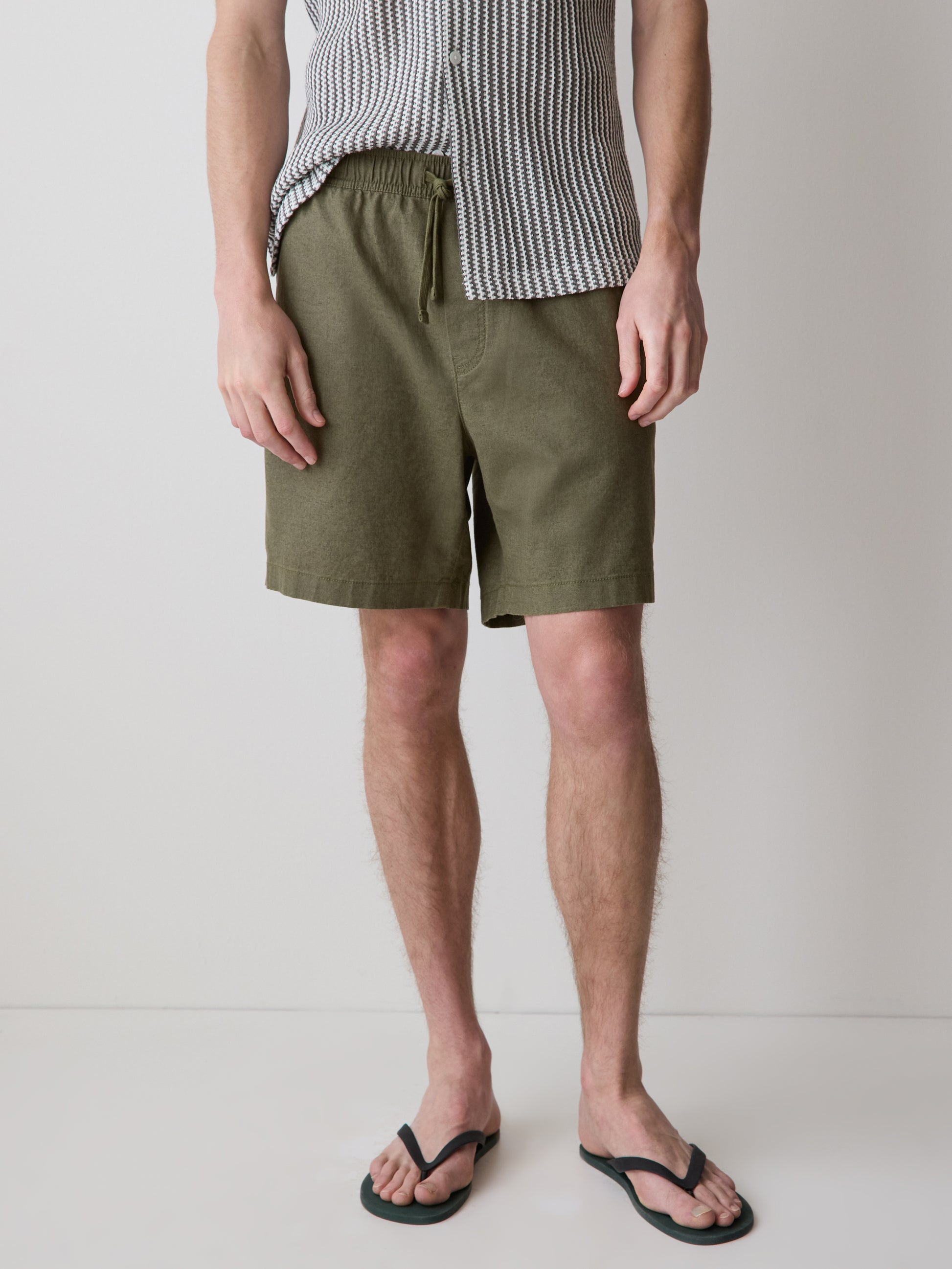 Linen-Blend Shorts with Elastic Waistband