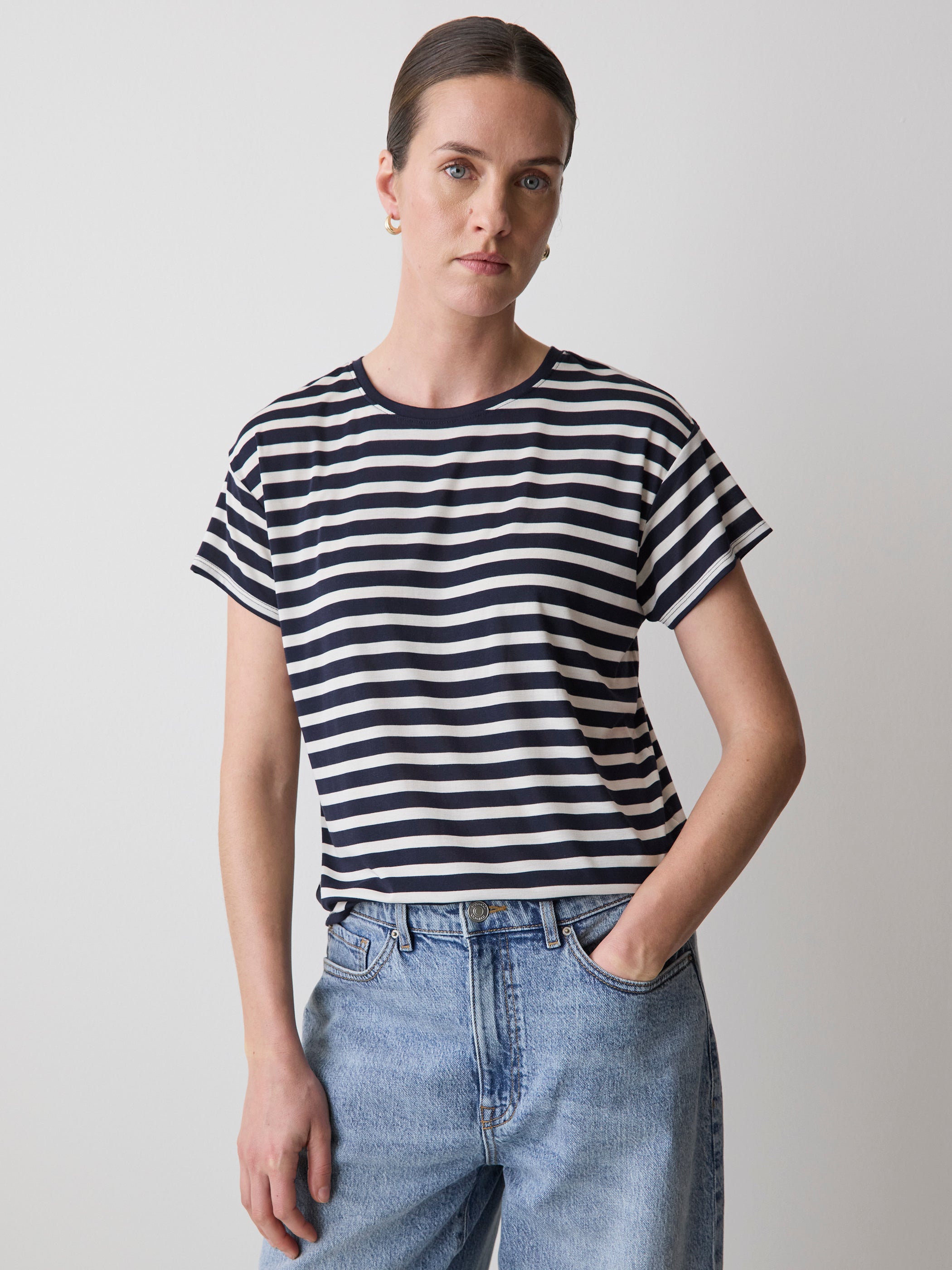Short-Sleeve Crew-Neck Boxy Tee