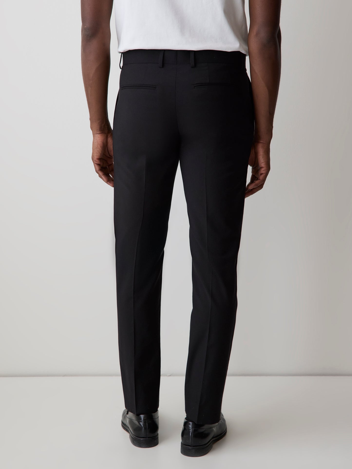 Tailored Fit Wool-Blend Essential Pant