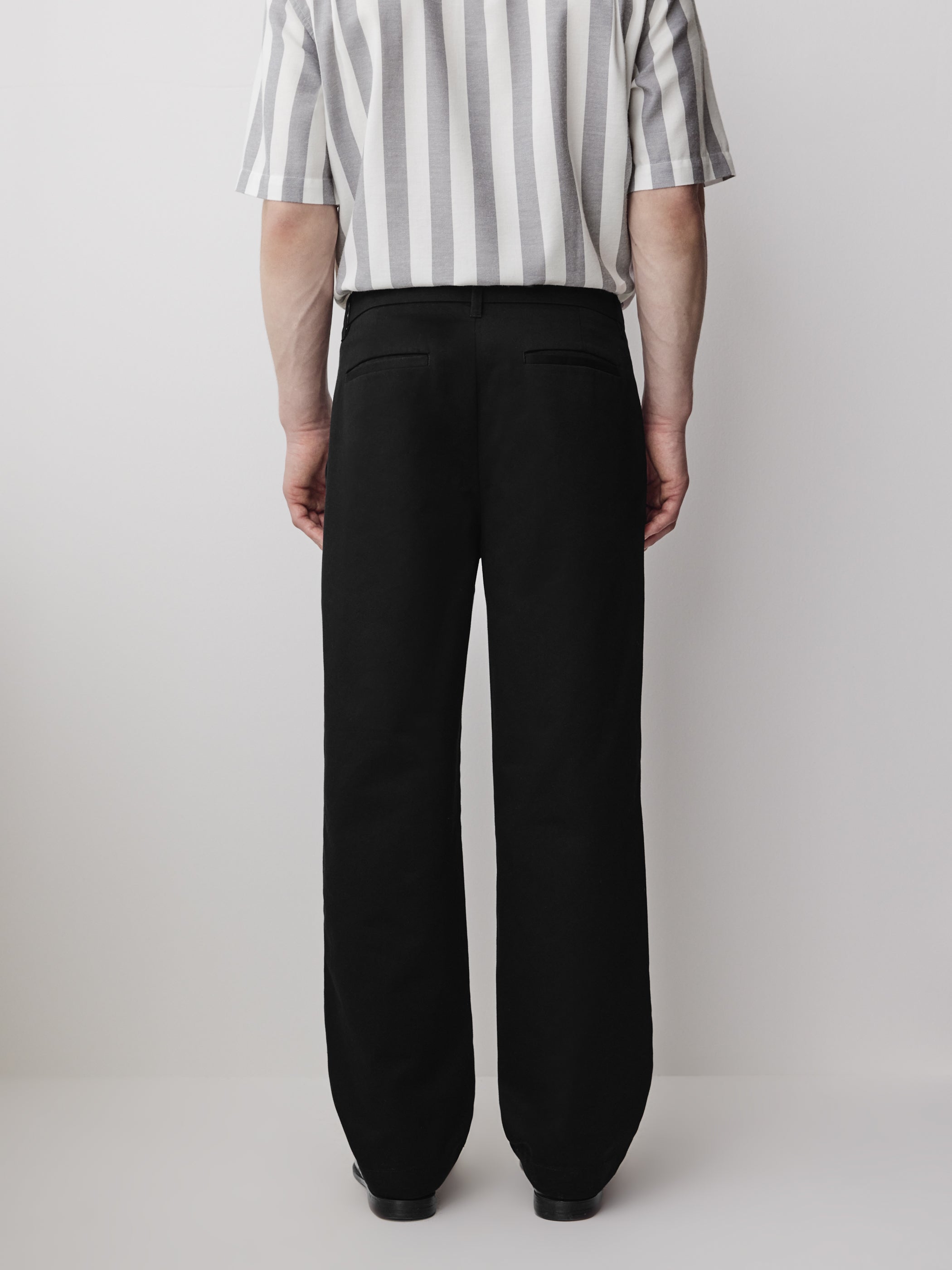 Woven Loose Fit Pleated Cotton Pants