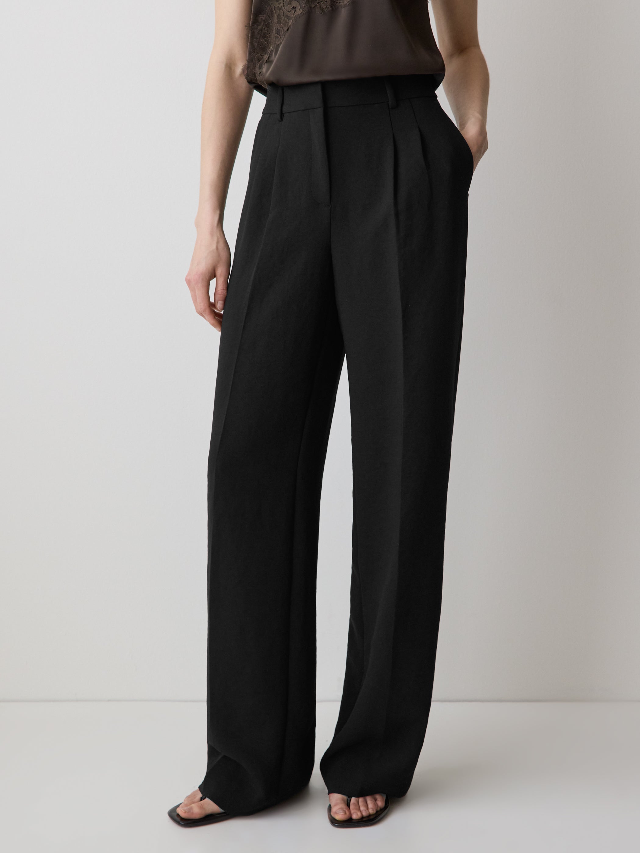 High-Rise Wide-Leg Pant
