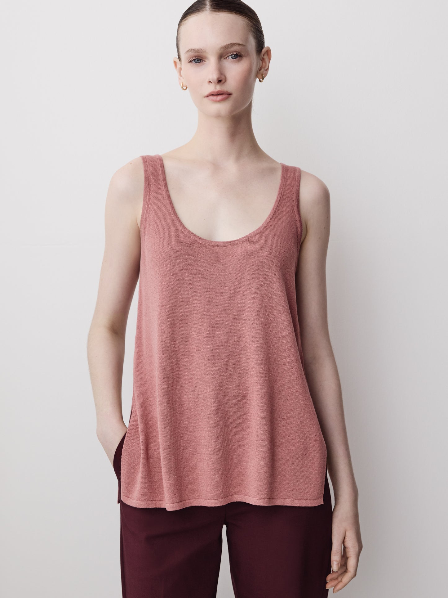 Linen-Blend U-Neck Loose Tank