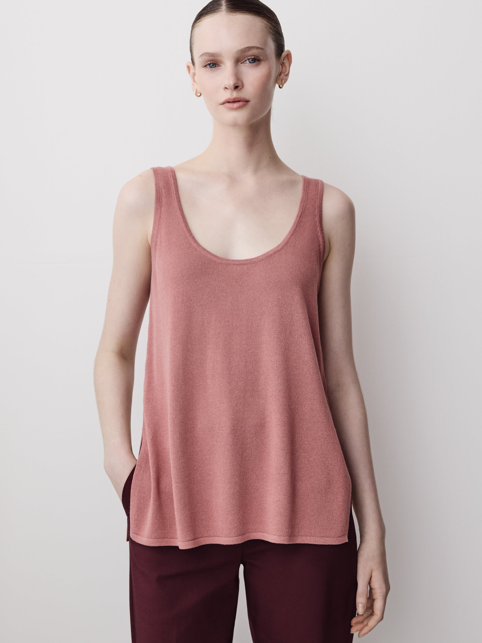 Linen-Blend U-Neck Loose Tank